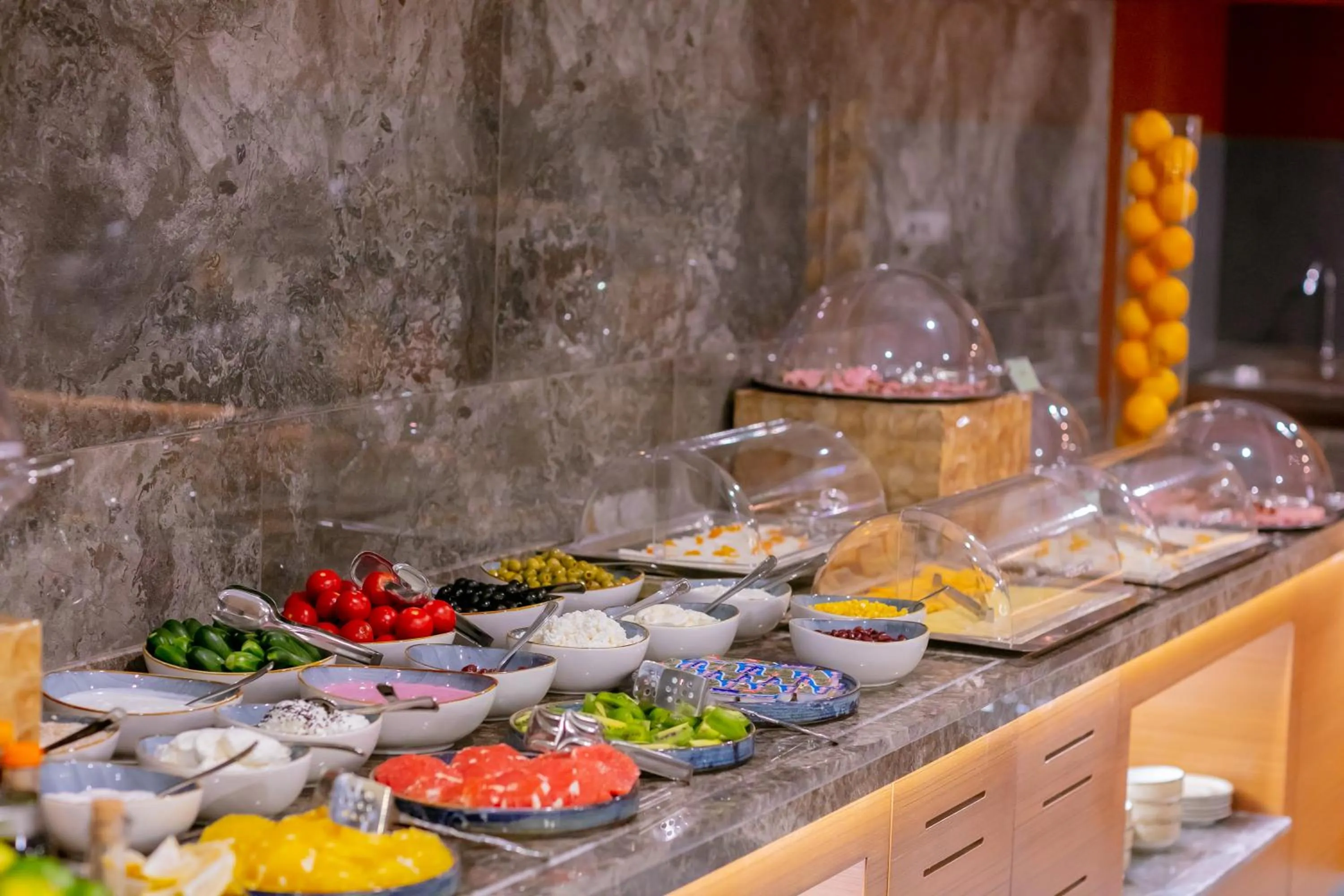 Restaurant/places to eat in Wyndham Garden Baku