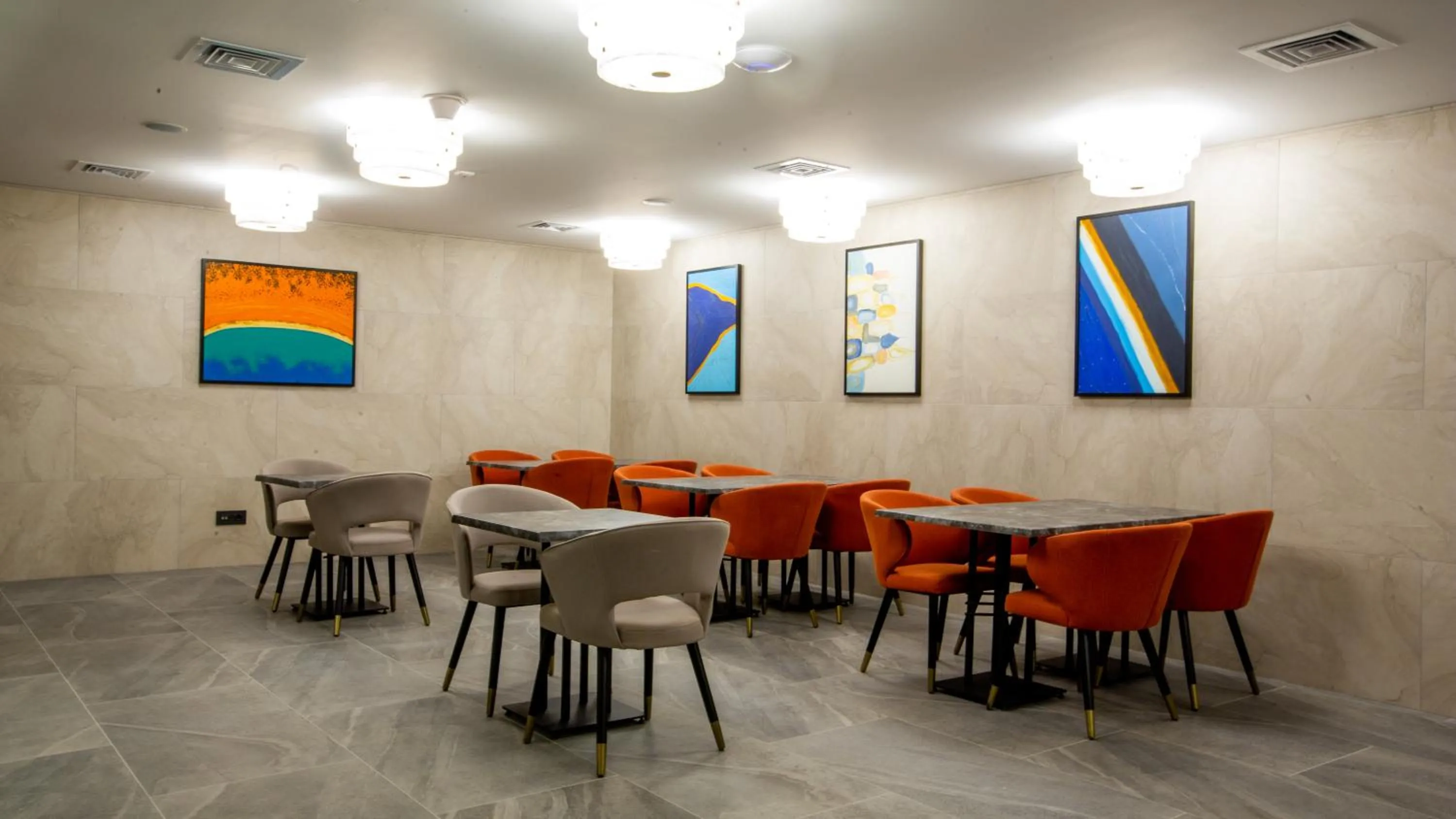 Lounge or bar in Wyndham Garden Baku