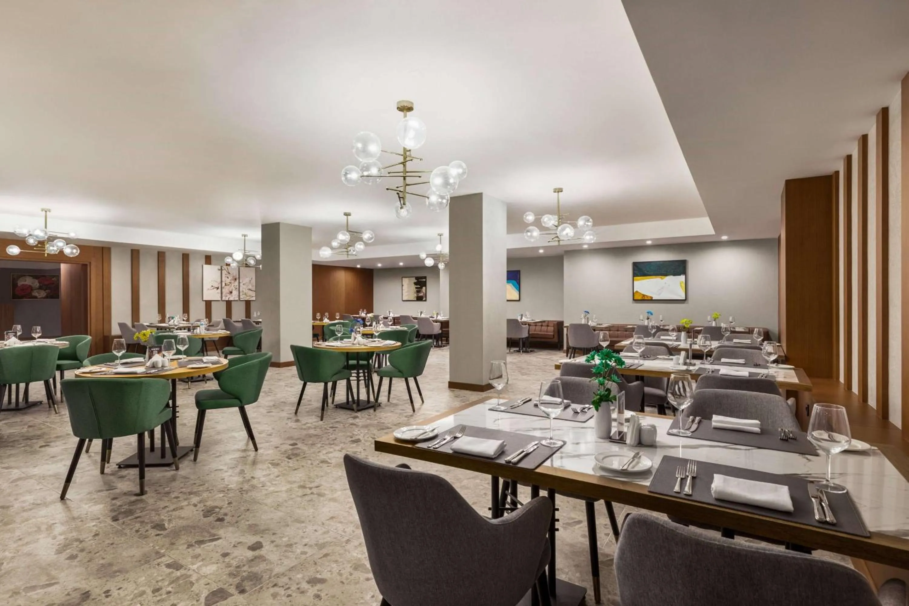 Restaurant/places to eat in Wyndham Garden Baku