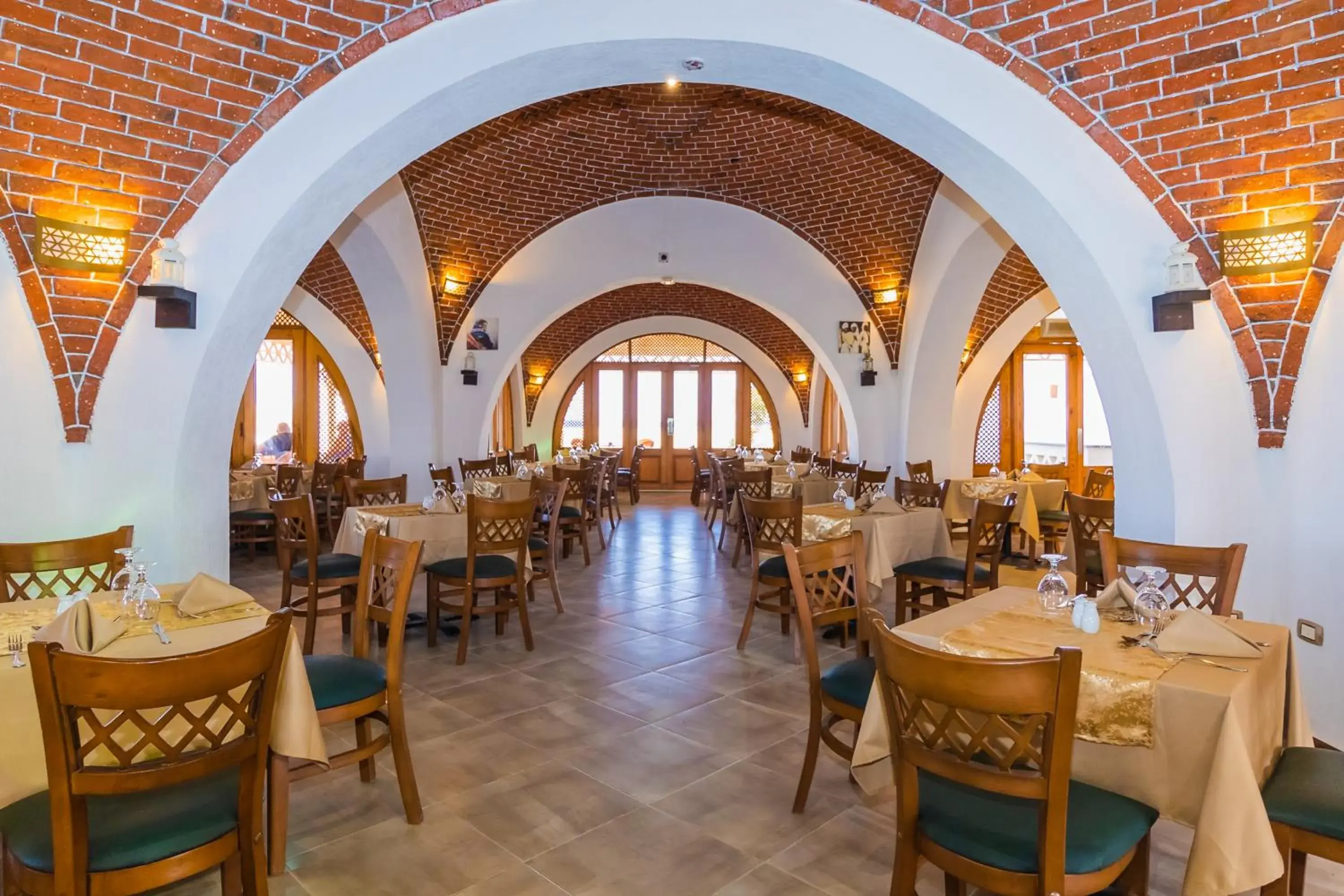 Restaurant/places to eat in Beach safari nubian resort Restaurant/places to eat in Beach safari nubian resort