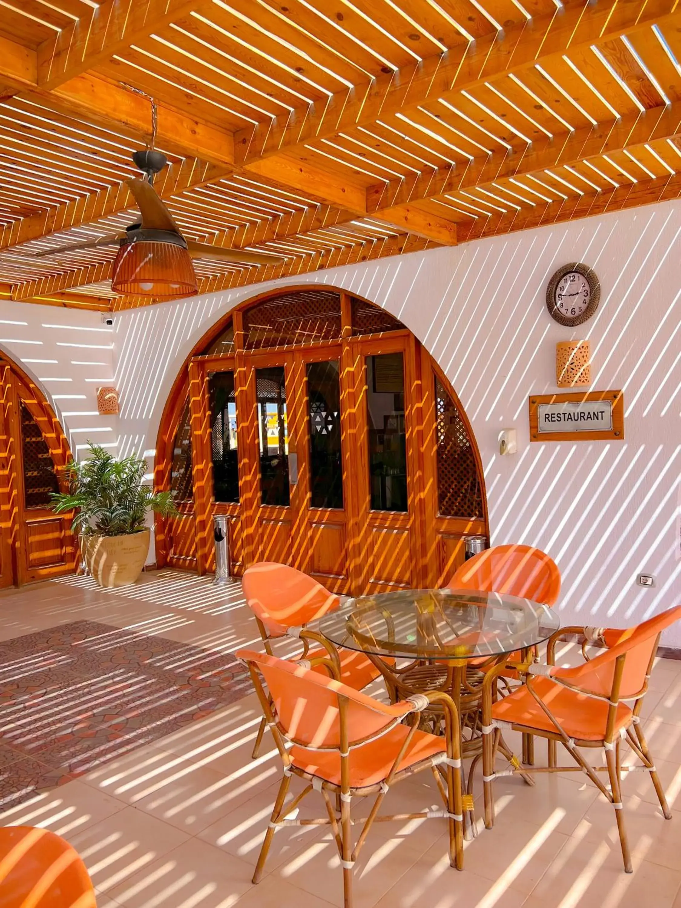 Restaurant/places to eat in Beach safari nubian resort Restaurant/places to eat in Beach safari nubian resort