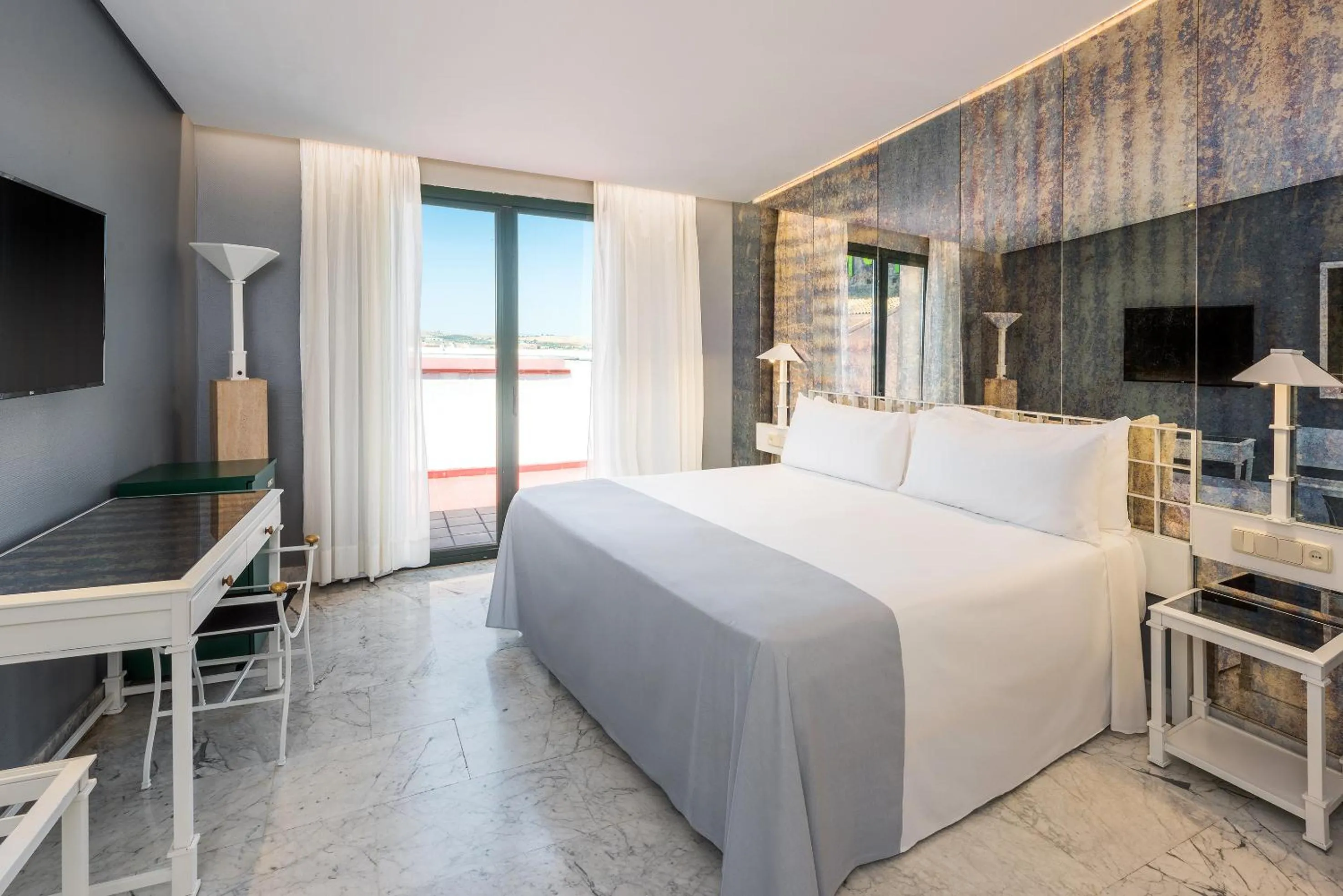 Photo of the whole room, Bed in AZZ Mérida Medea Hotel