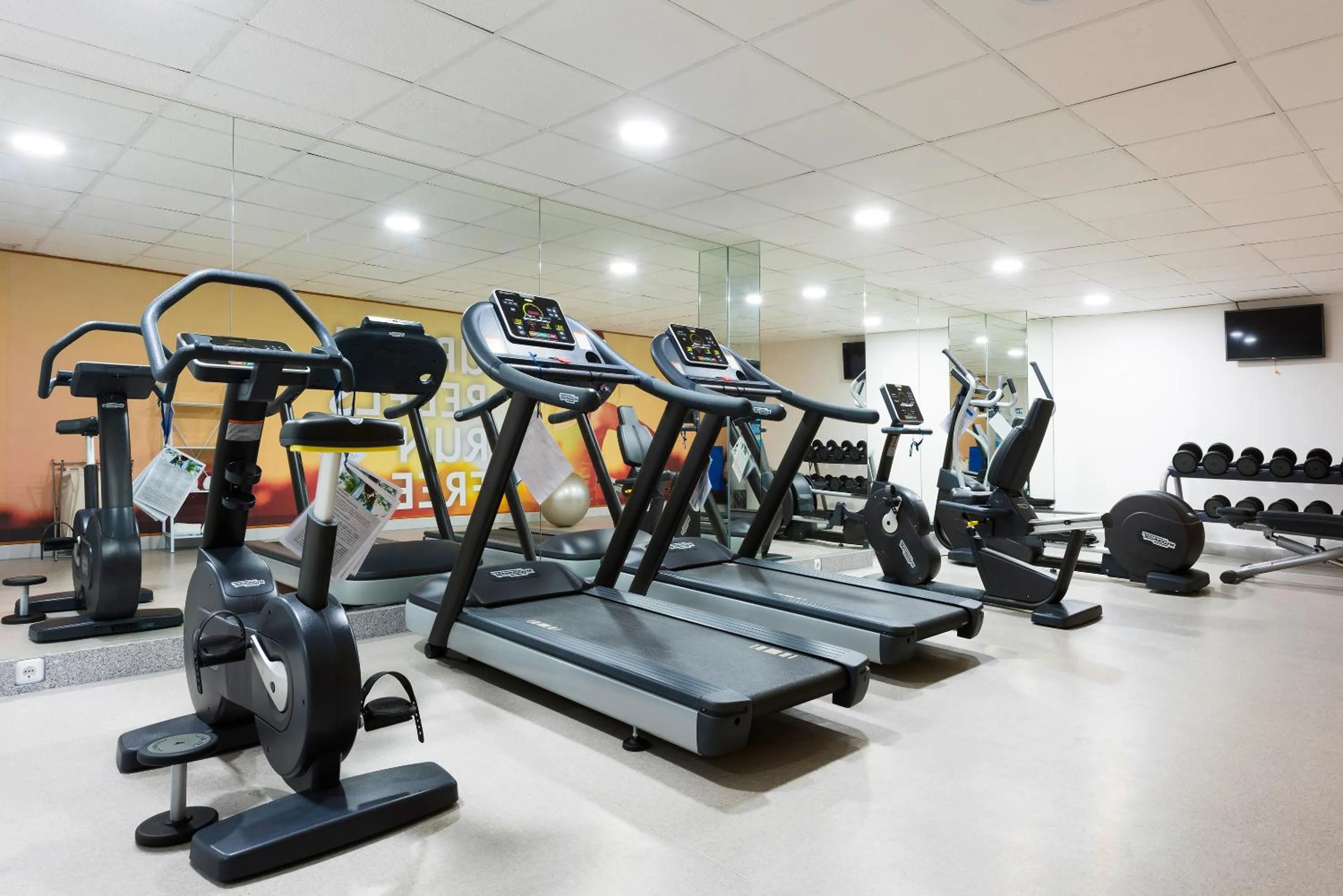 Fitness centre/facilities in AZZ Mérida Medea Hotel