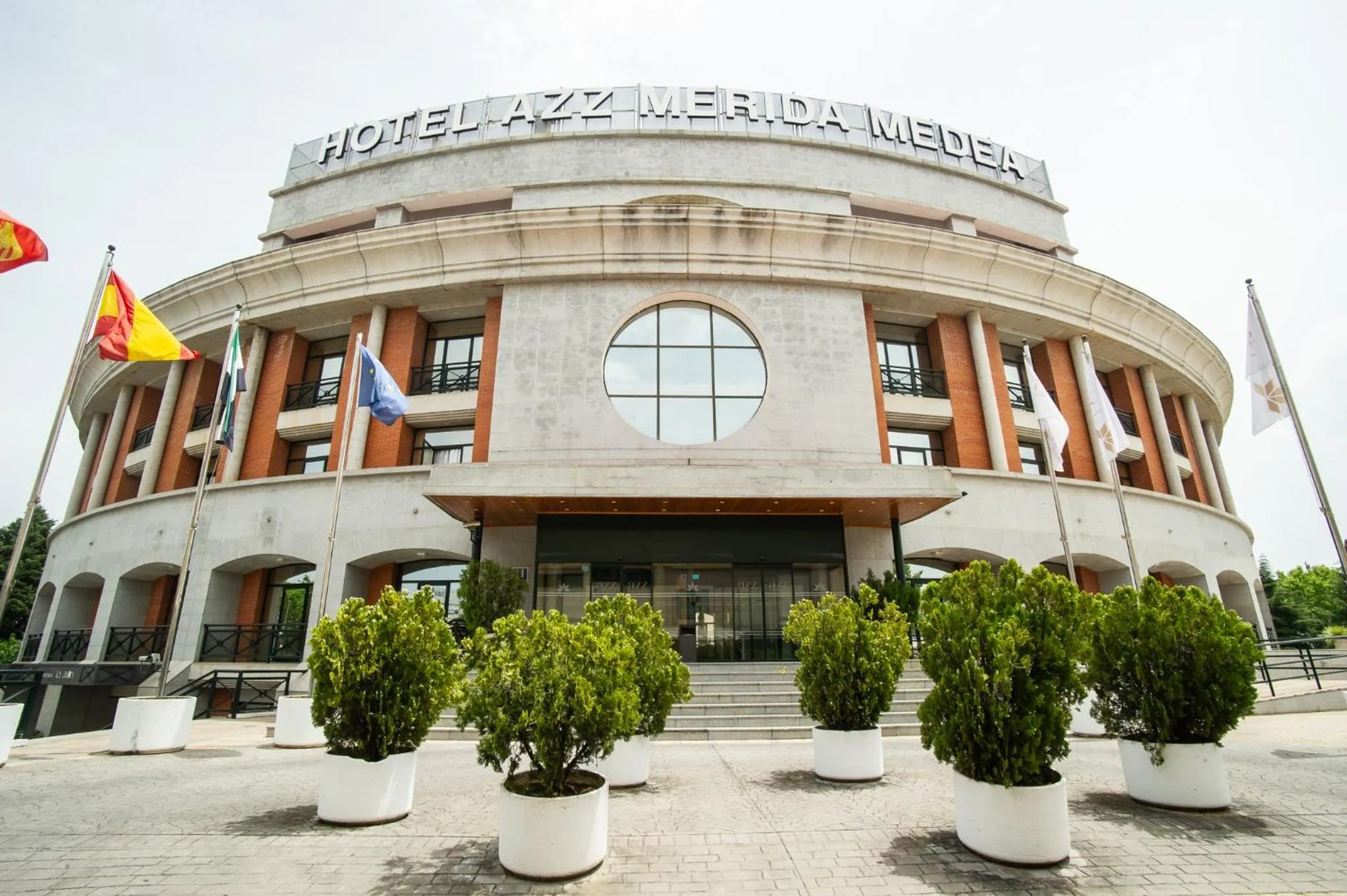 Property building in AZZ Mérida Medea Hotel