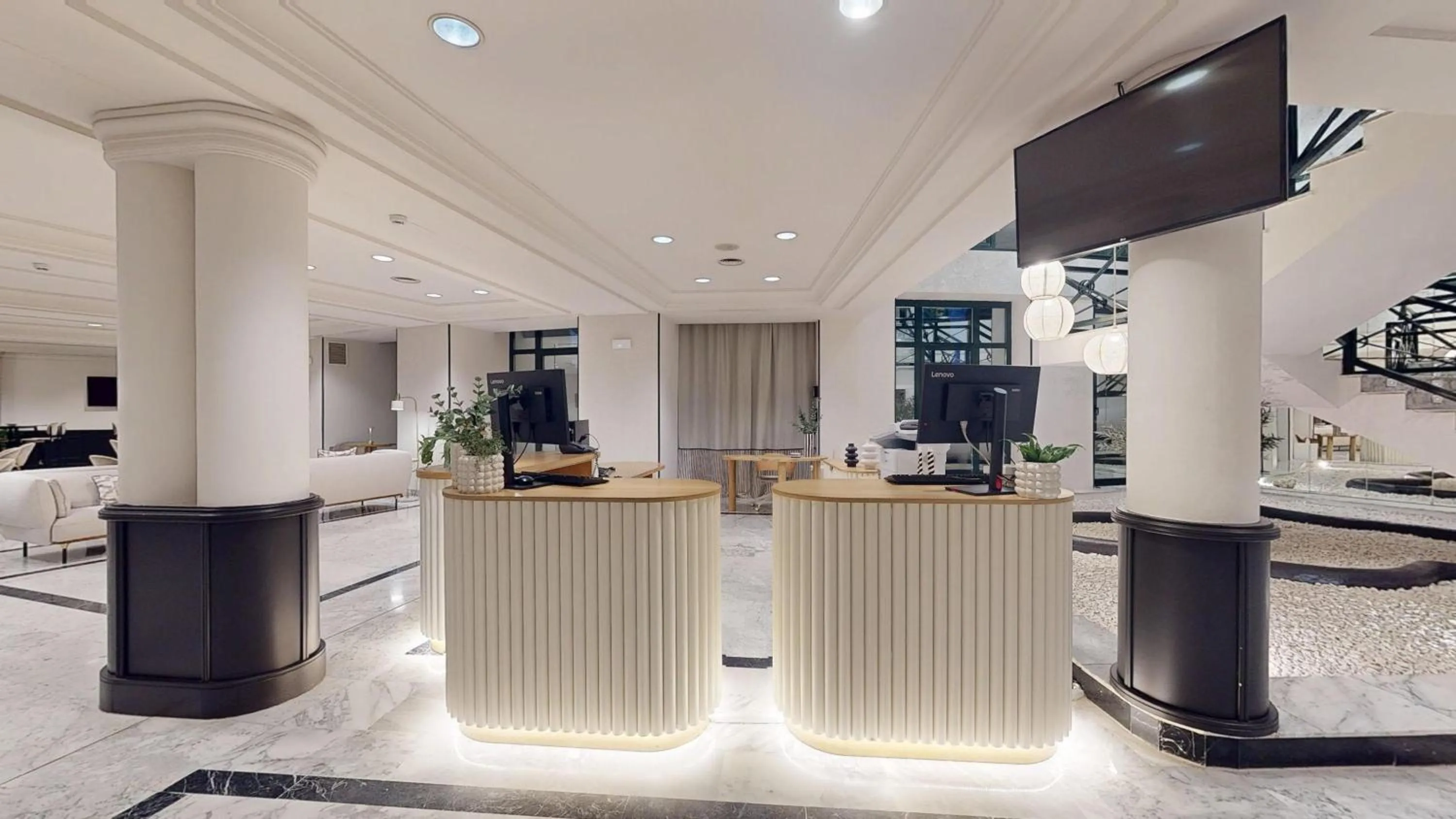 Lobby or reception in AZZ Mérida Medea Hotel