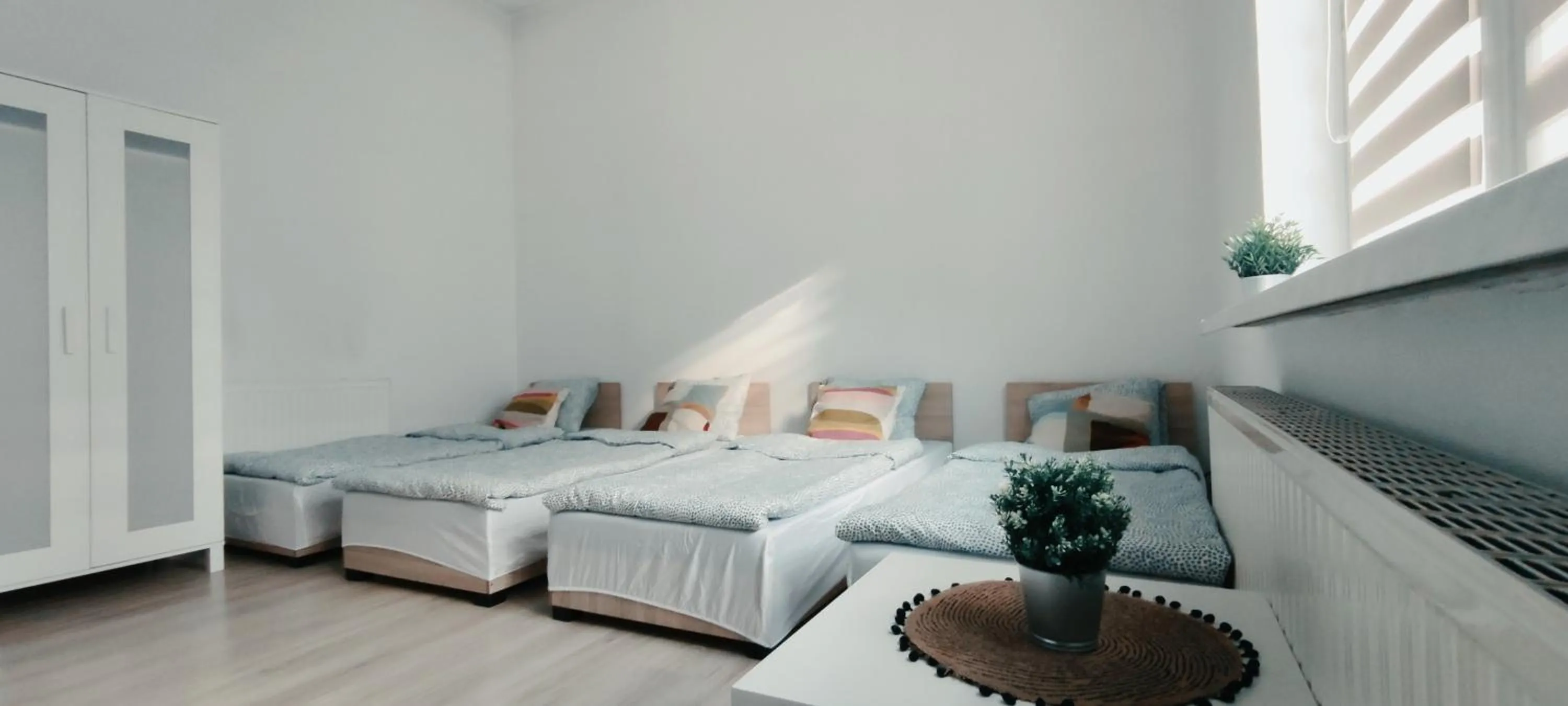 Photo of the whole room, Bed in Tanie spanie przy Malcie - Zameldowanie bezobsługowe -