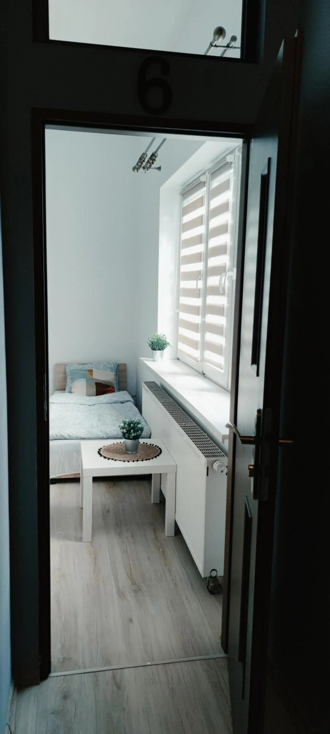 Photo of the whole room in Tanie spanie przy Malcie - Zameldowanie bezobsługowe -