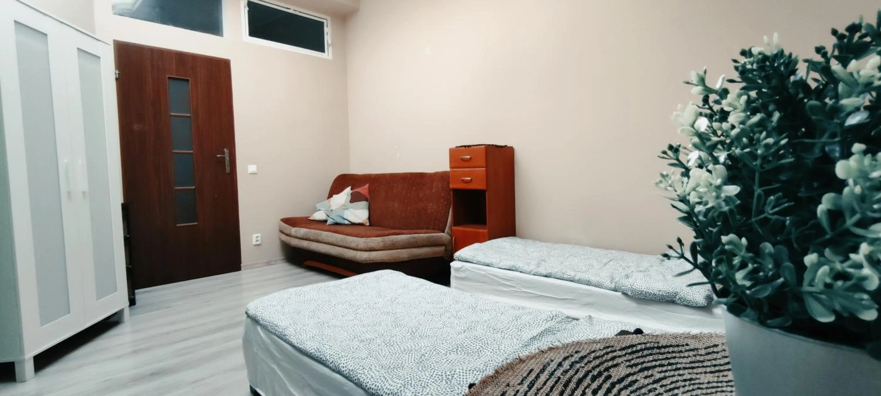 Photo of the whole room, Bed in Tanie spanie przy Malcie - Zameldowanie bezobsługowe -