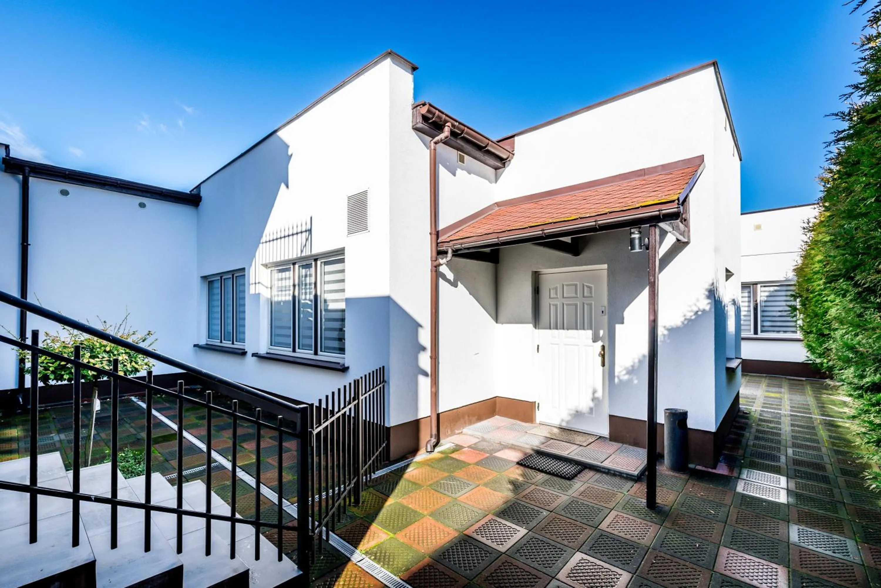 Property building in Tanie spanie przy Malcie - Zameldowanie bezobsługowe -