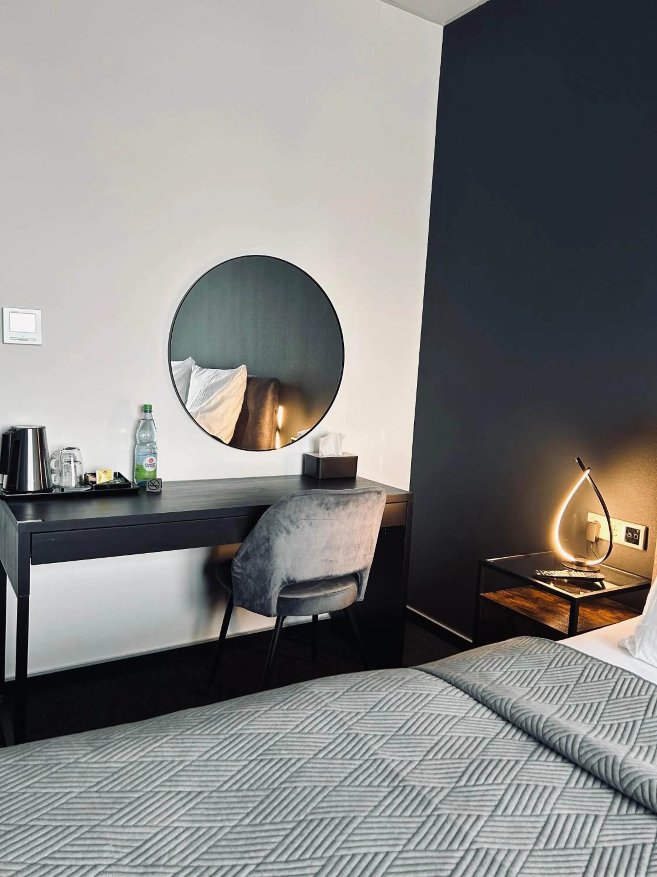 Photo of the whole room, Bed in Firstclass Event & Hotel