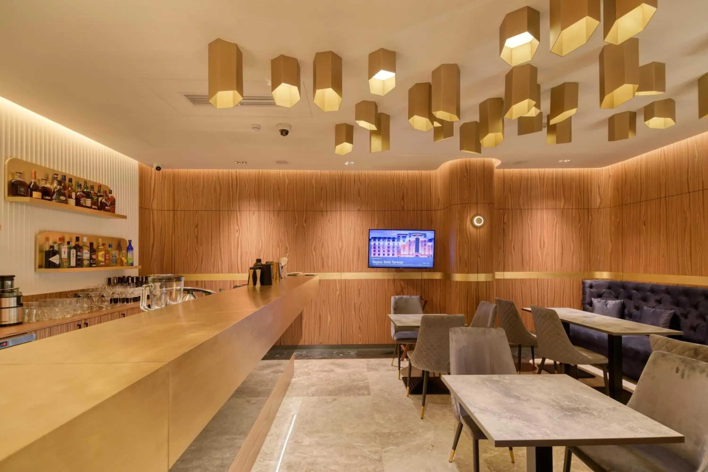 Lounge or bar in Hayasa Hotel Yerevan Lounge or bar in Hayasa Hotel Yerevan