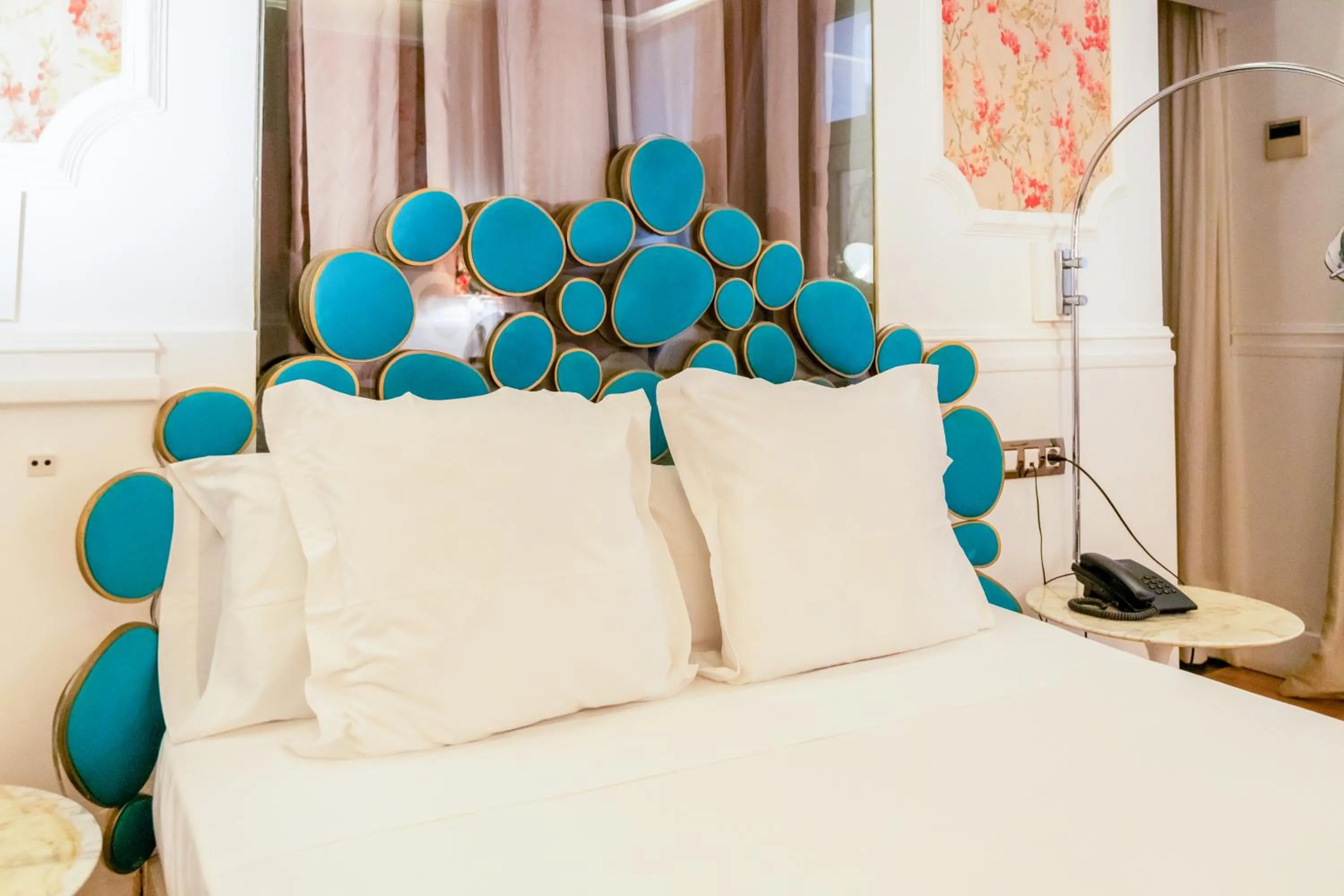 Bed in Abalú Design Boutique Hotel Gran Via