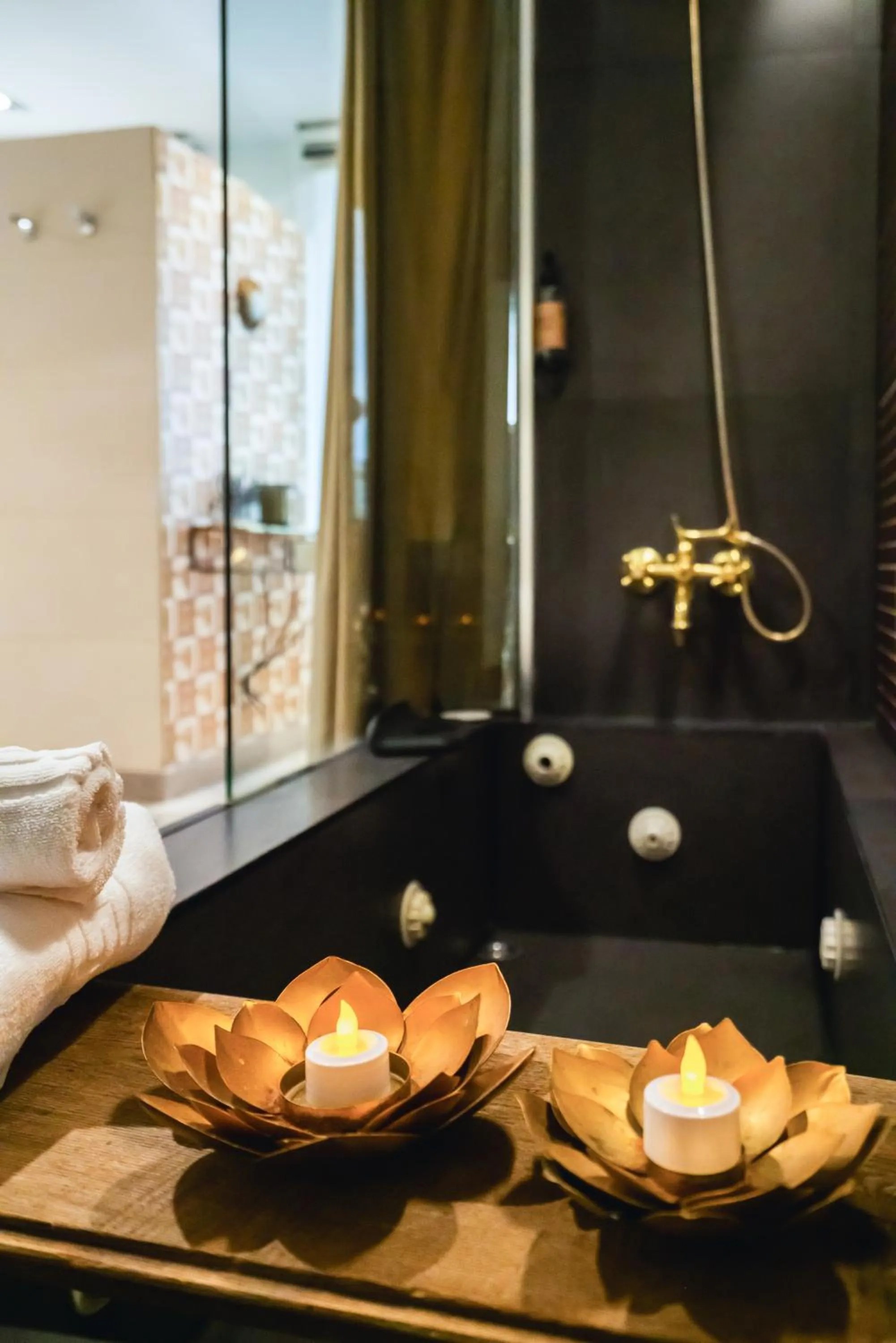 Bath in Abalú Design Boutique Hotel Gran Via