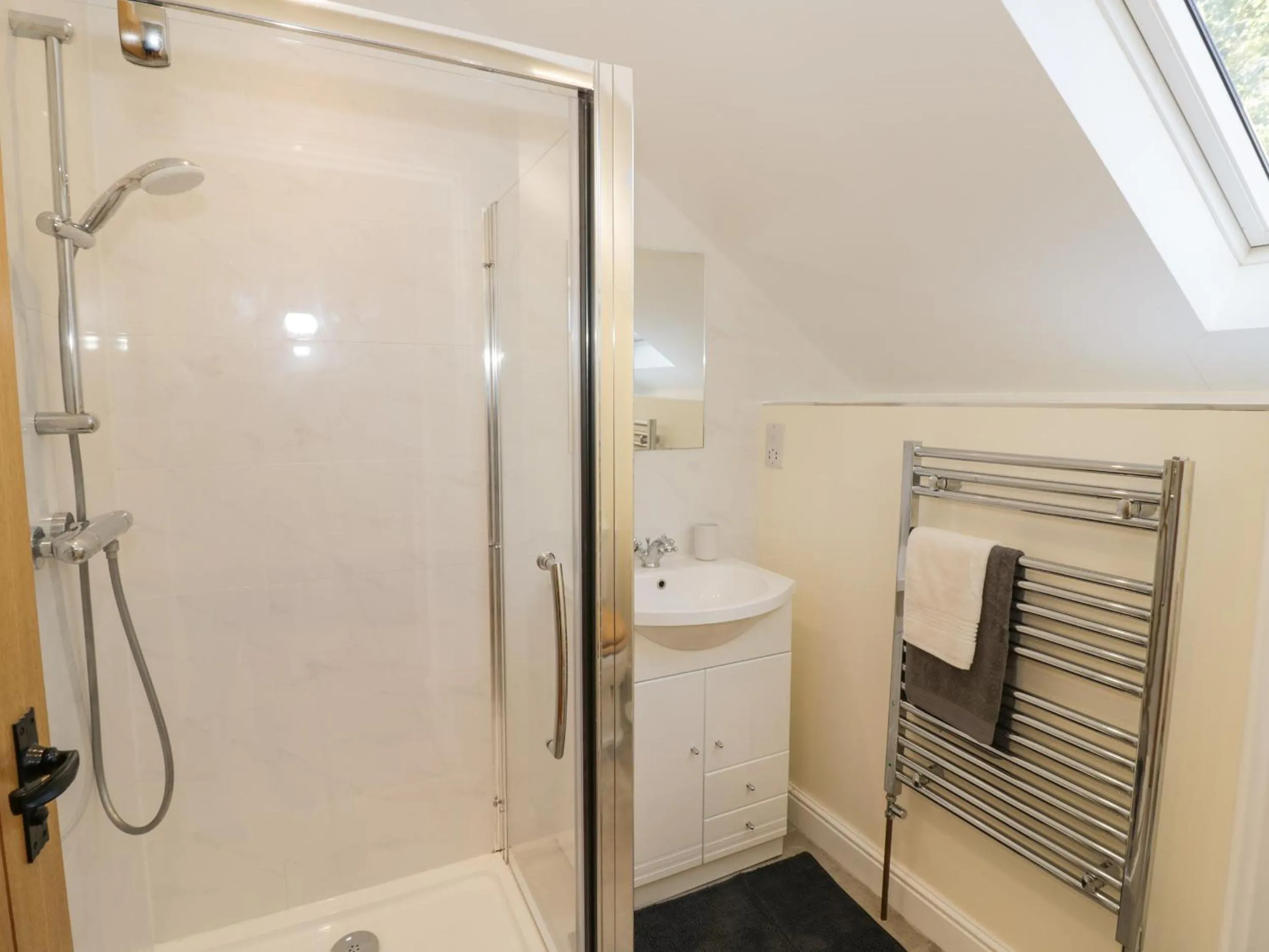 Property building in Granary Cottage