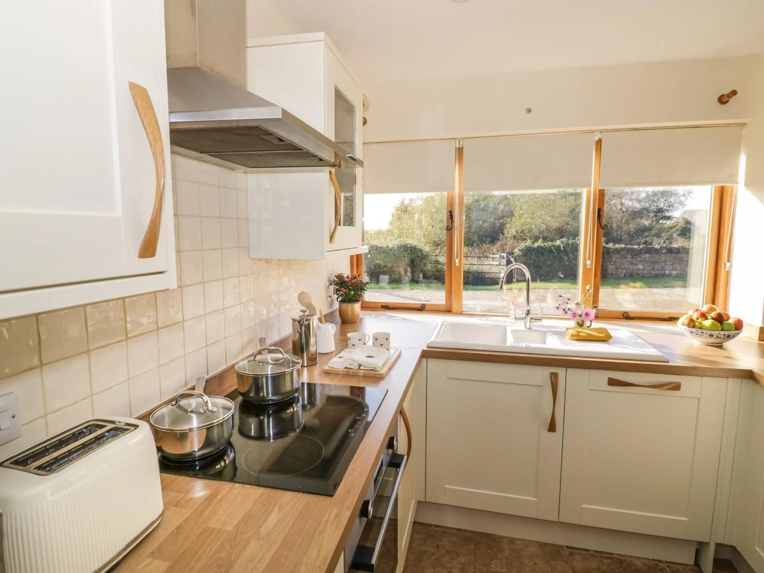 Property building in Granary Cottage
