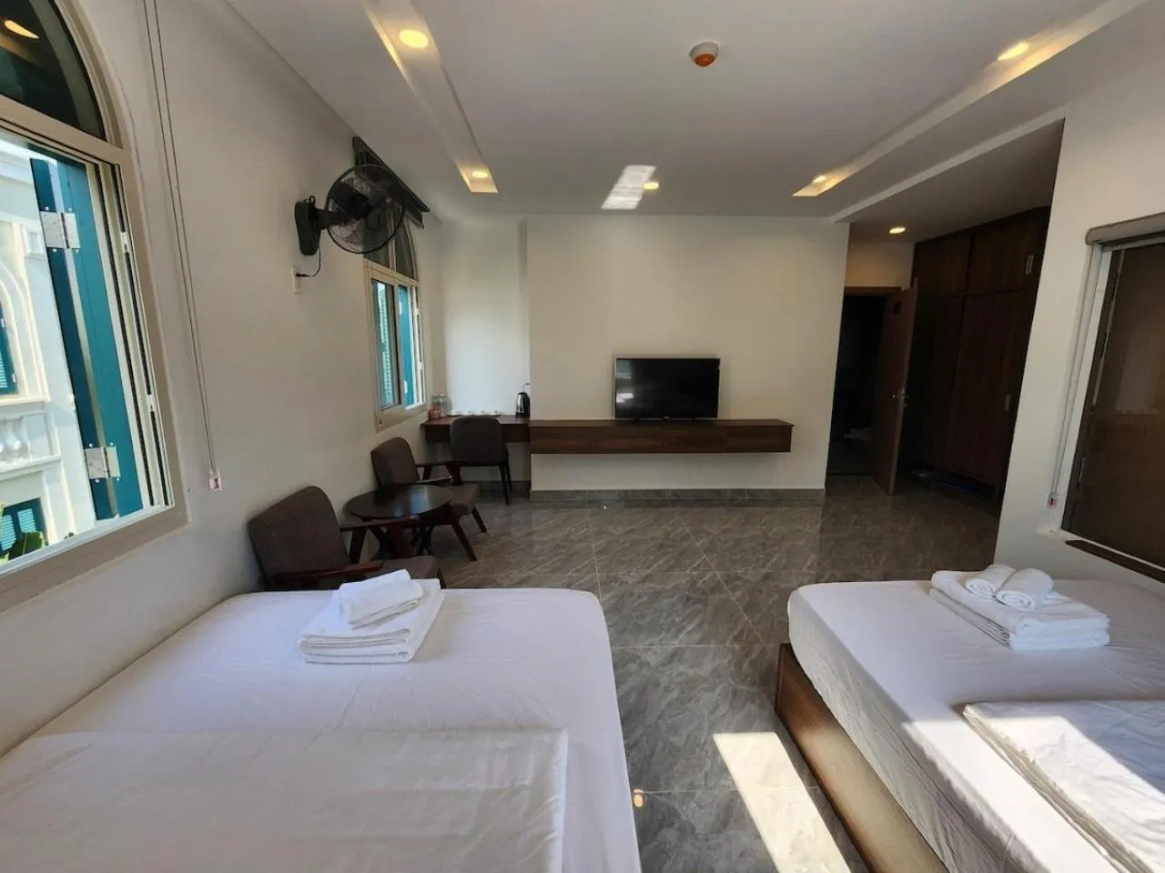 Photo of the whole room, Bed in Kalia Hotel