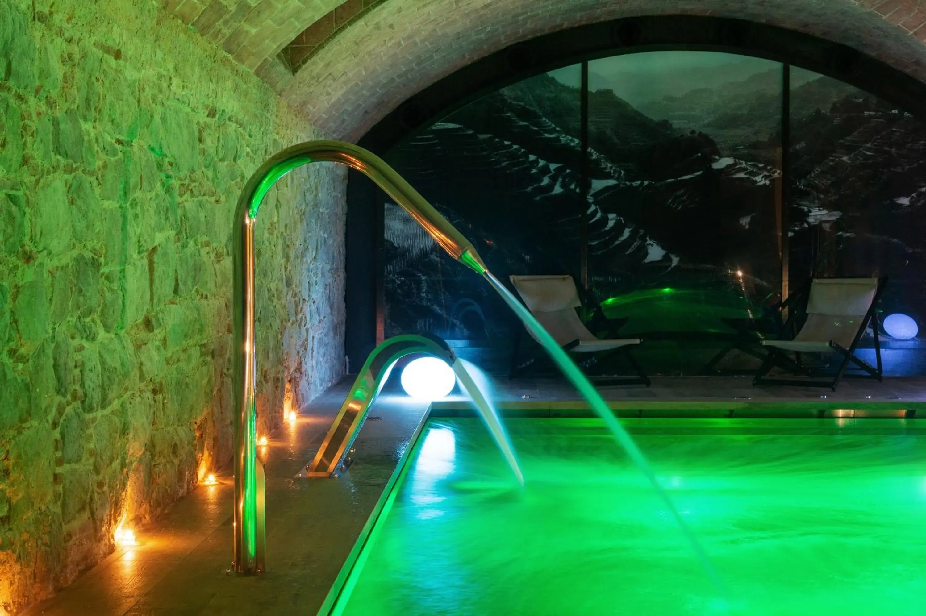 Swimming pool in Hotel 1898 Swimming pool in Hotel 1898