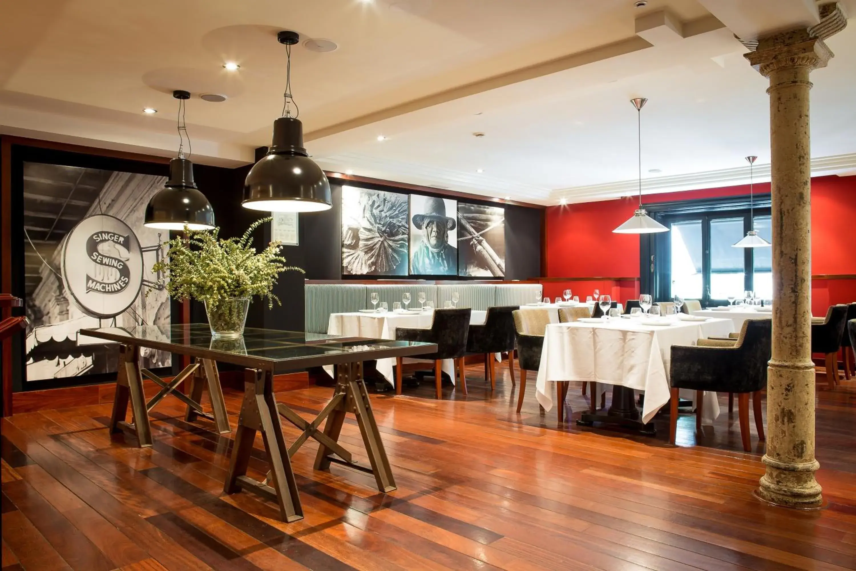 Restaurant/places to eat in Hotel 1898 Restaurant/places to eat in Hotel 1898