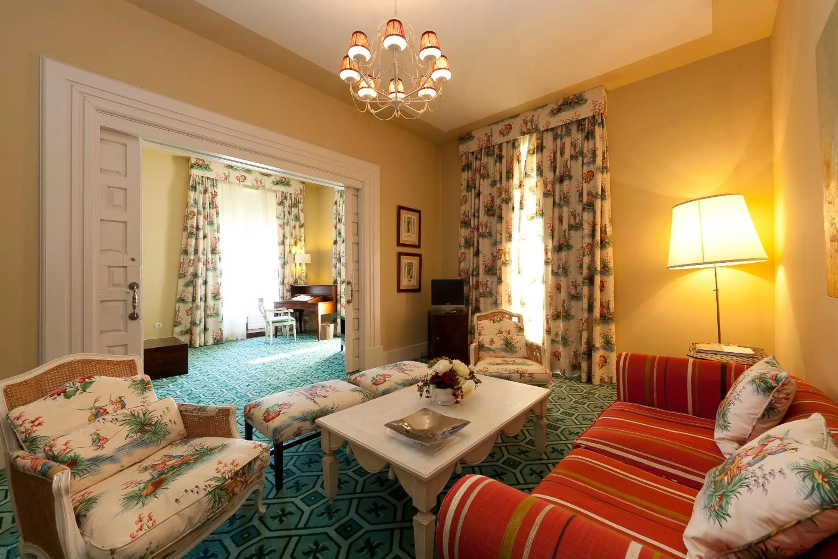 Deluxe Suite in Hotel Palacio Urgoiti Deluxe Suite in Hotel Palacio Urgoiti