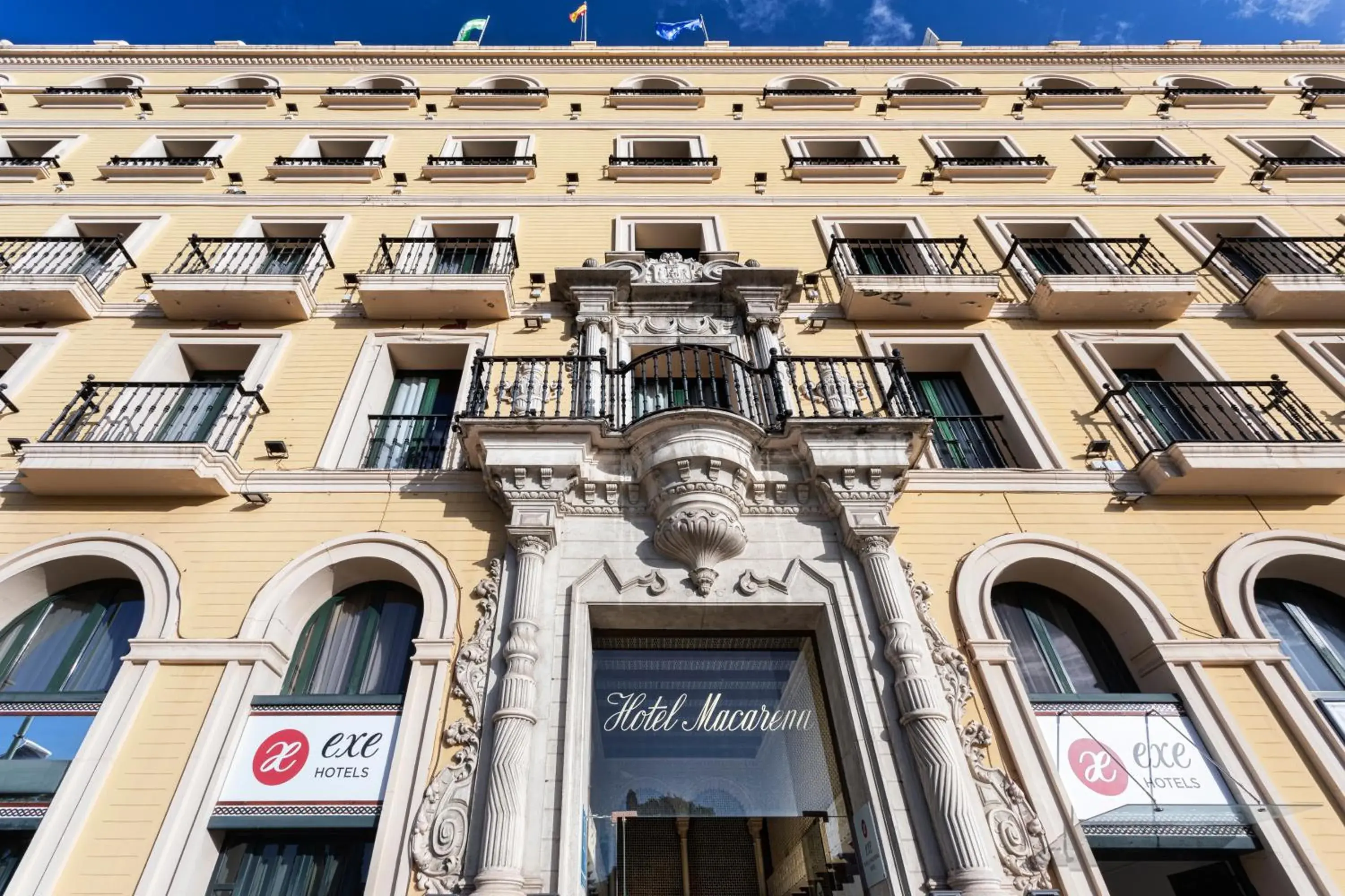 Facade/entrance in Exe Sevilla Macarena Facade/entrance in Exe Sevilla Macarena