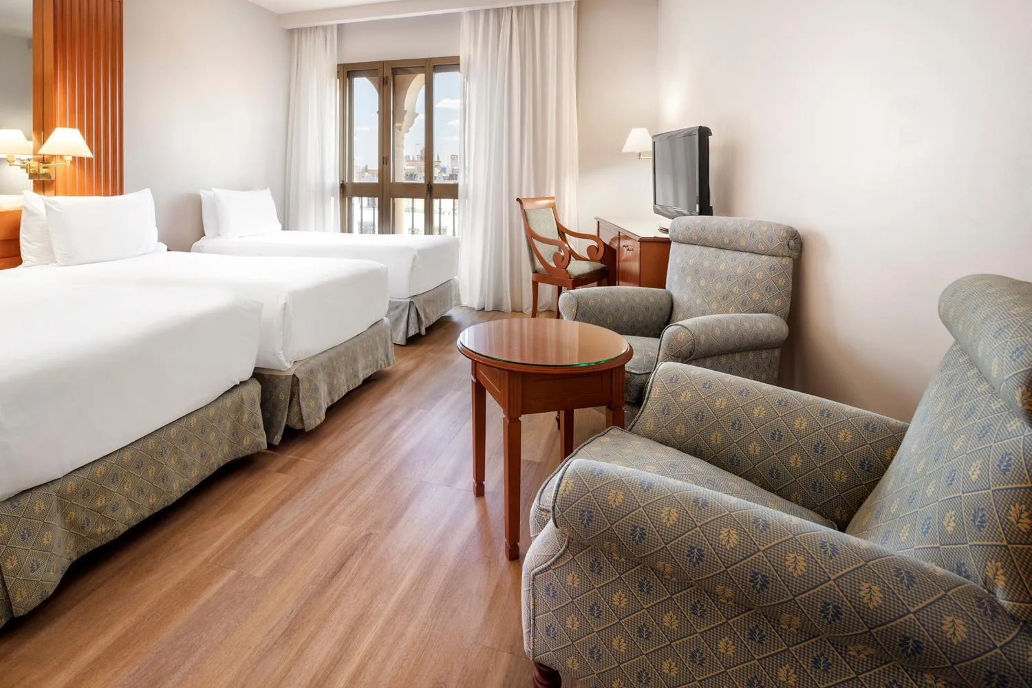 Bed in Exe Sevilla Macarena