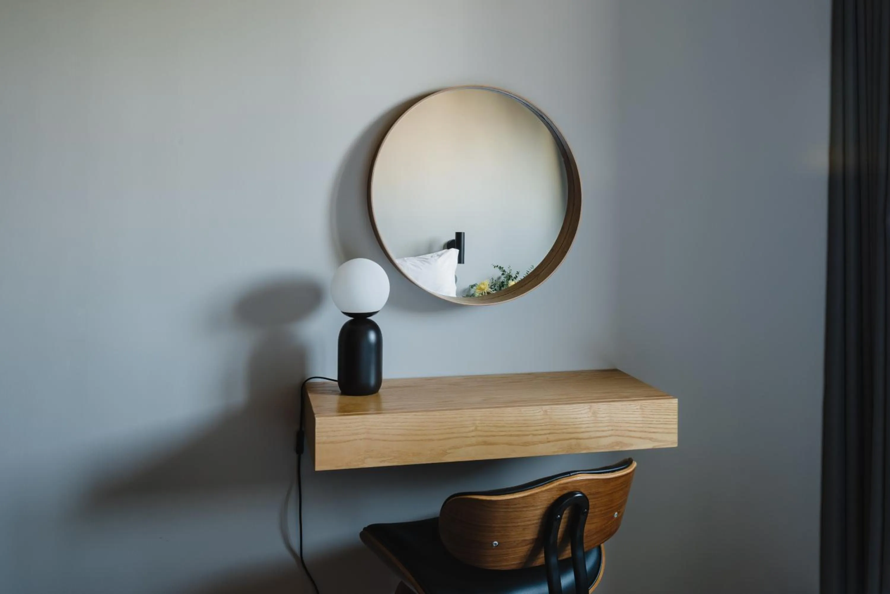 hair dresser in Lisbon Five Stars Alcântara Lofts