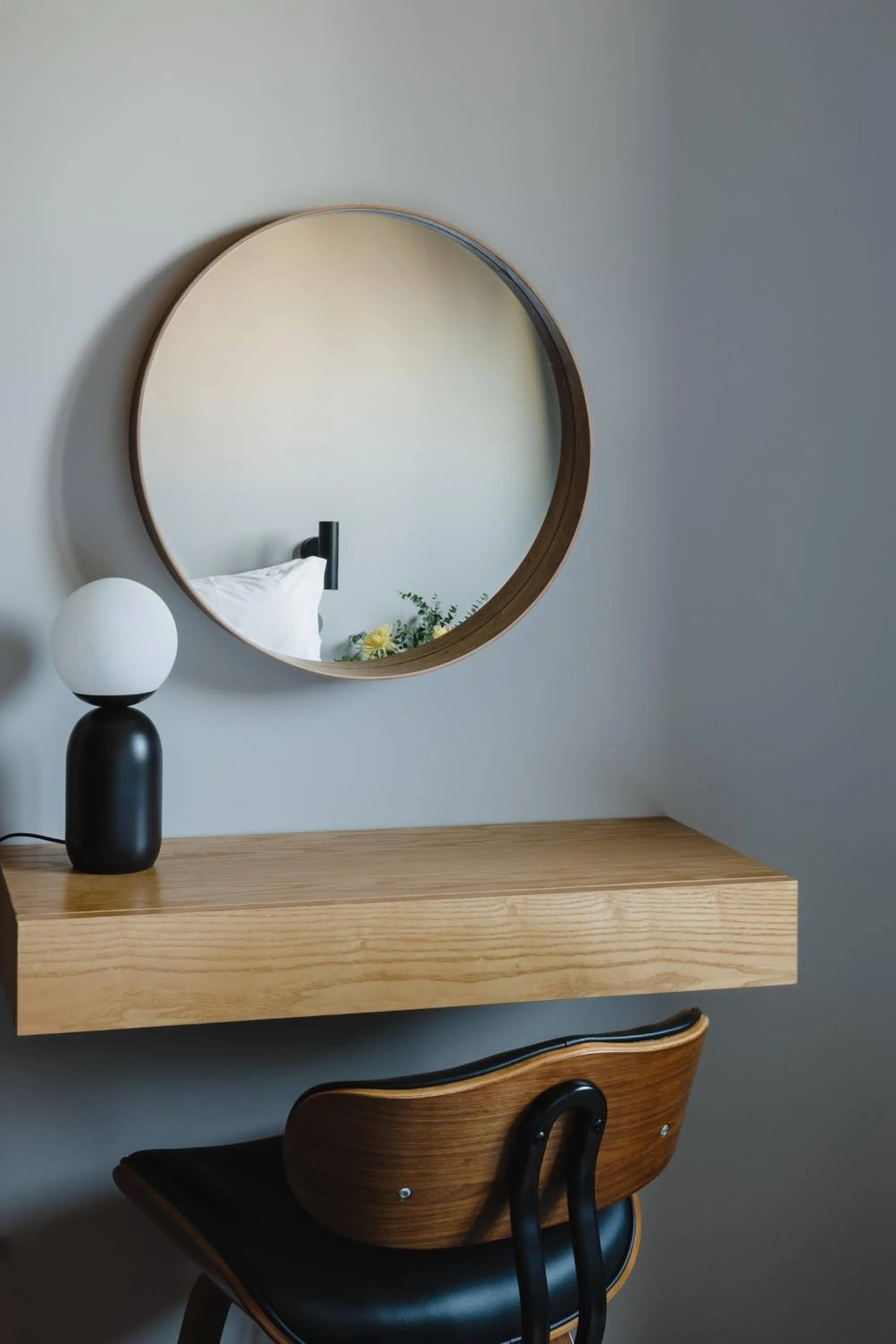 hair dresser in Lisbon Five Stars Alcântara Lofts