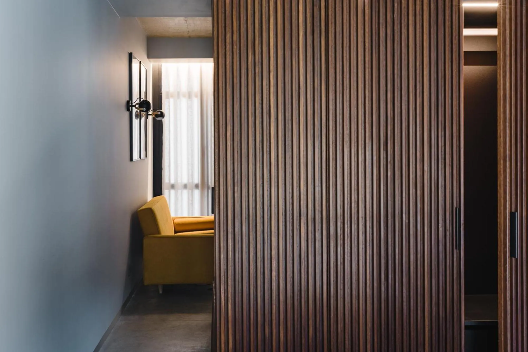 wardrobe in Lisbon Five Stars Alcântara Lofts