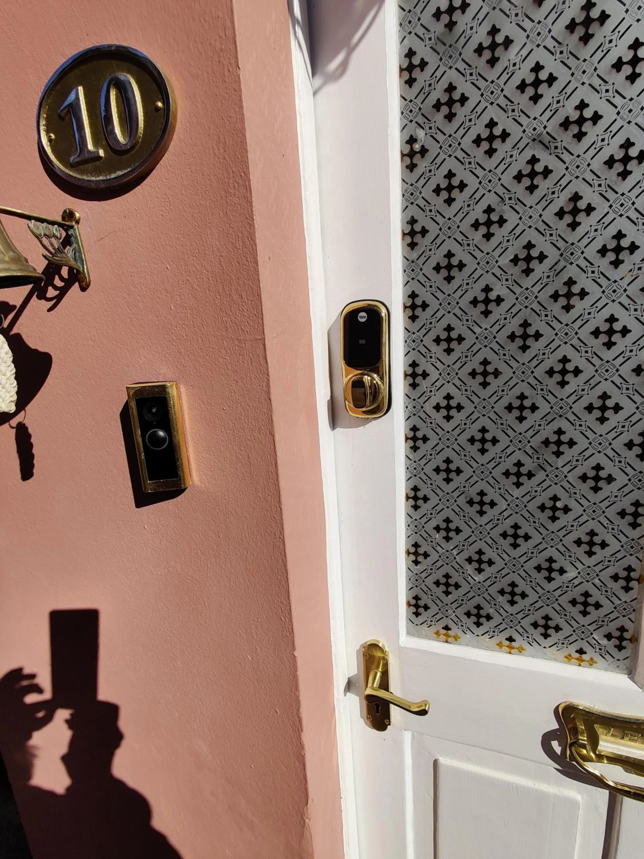 Facade/entrance in Georgina