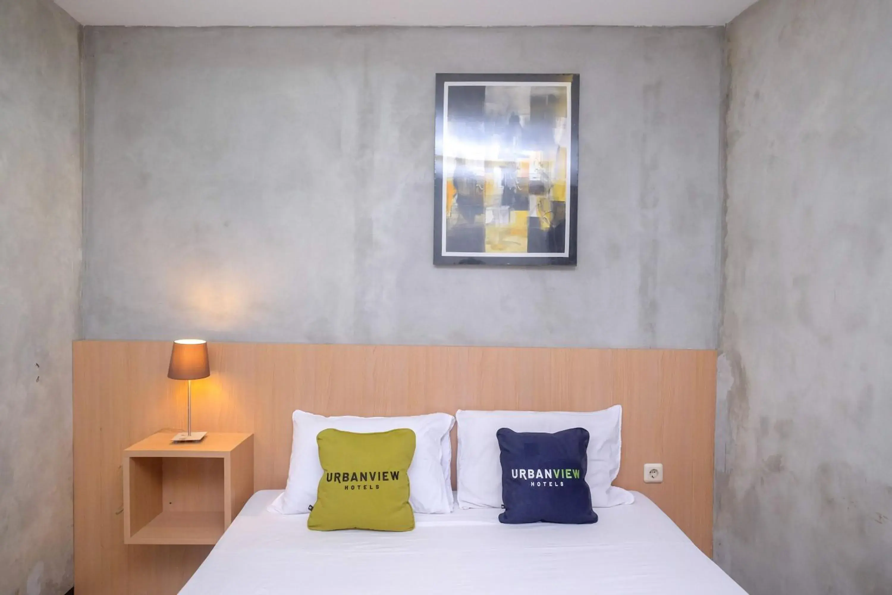 Bedroom, Bed in Urbanview Hotel Syariah Artamara Tegal by RedDoorz Bedroom, Bed in Urbanview Hotel Syariah Artamara Tegal by RedDoorz