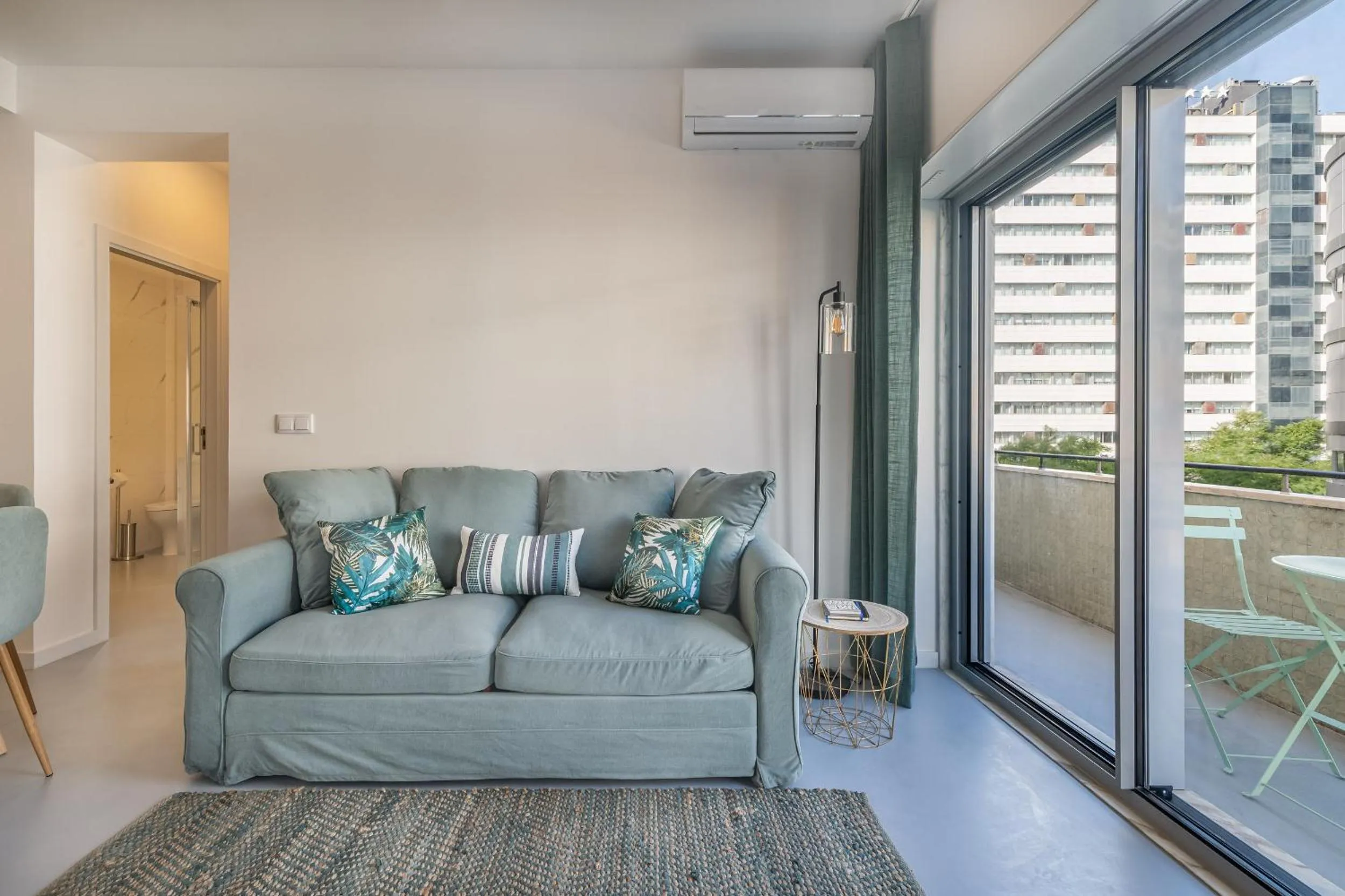 City view in Succeed Campo Pequeno Apartments