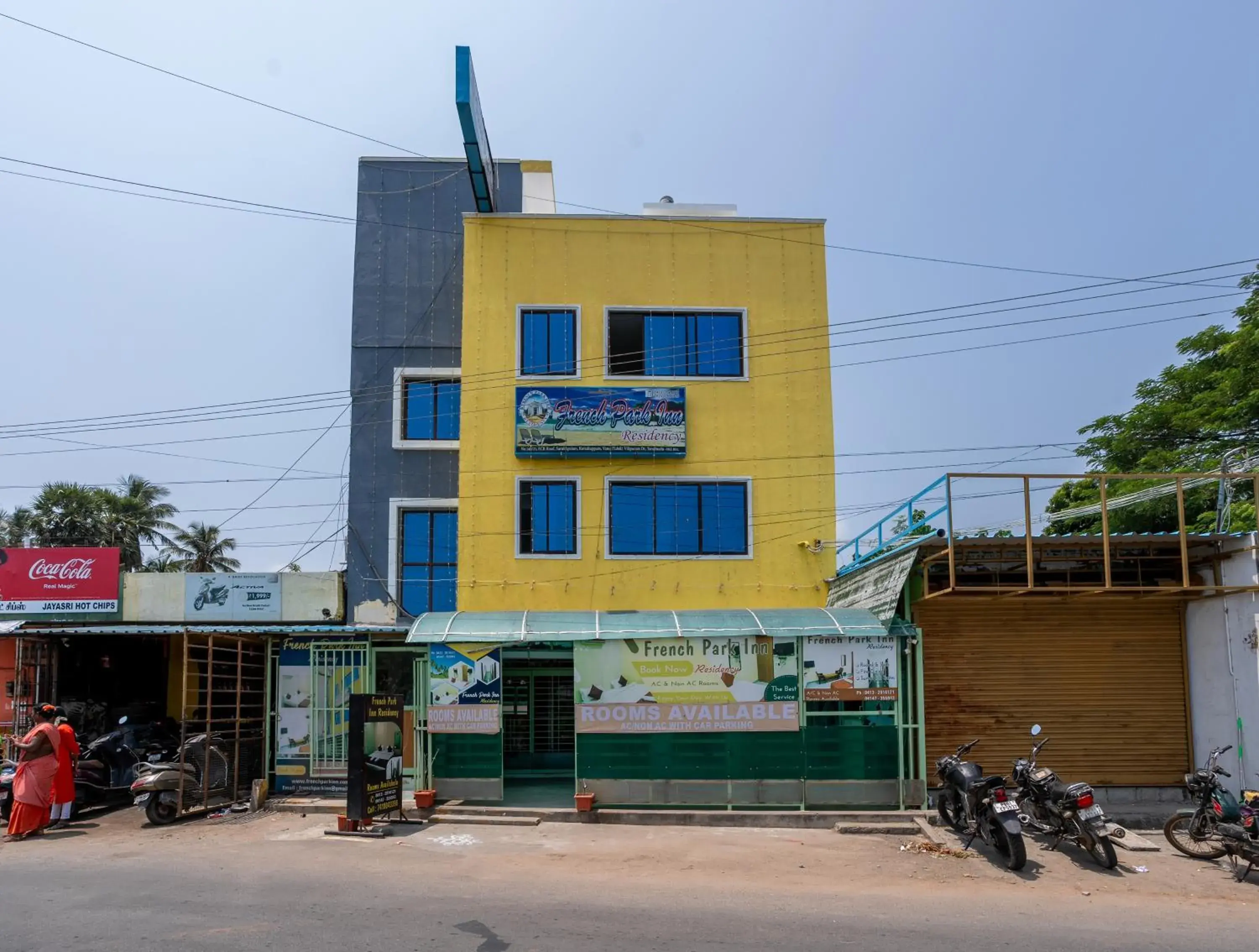 Property building in French Park Inn Property building in French Park Inn