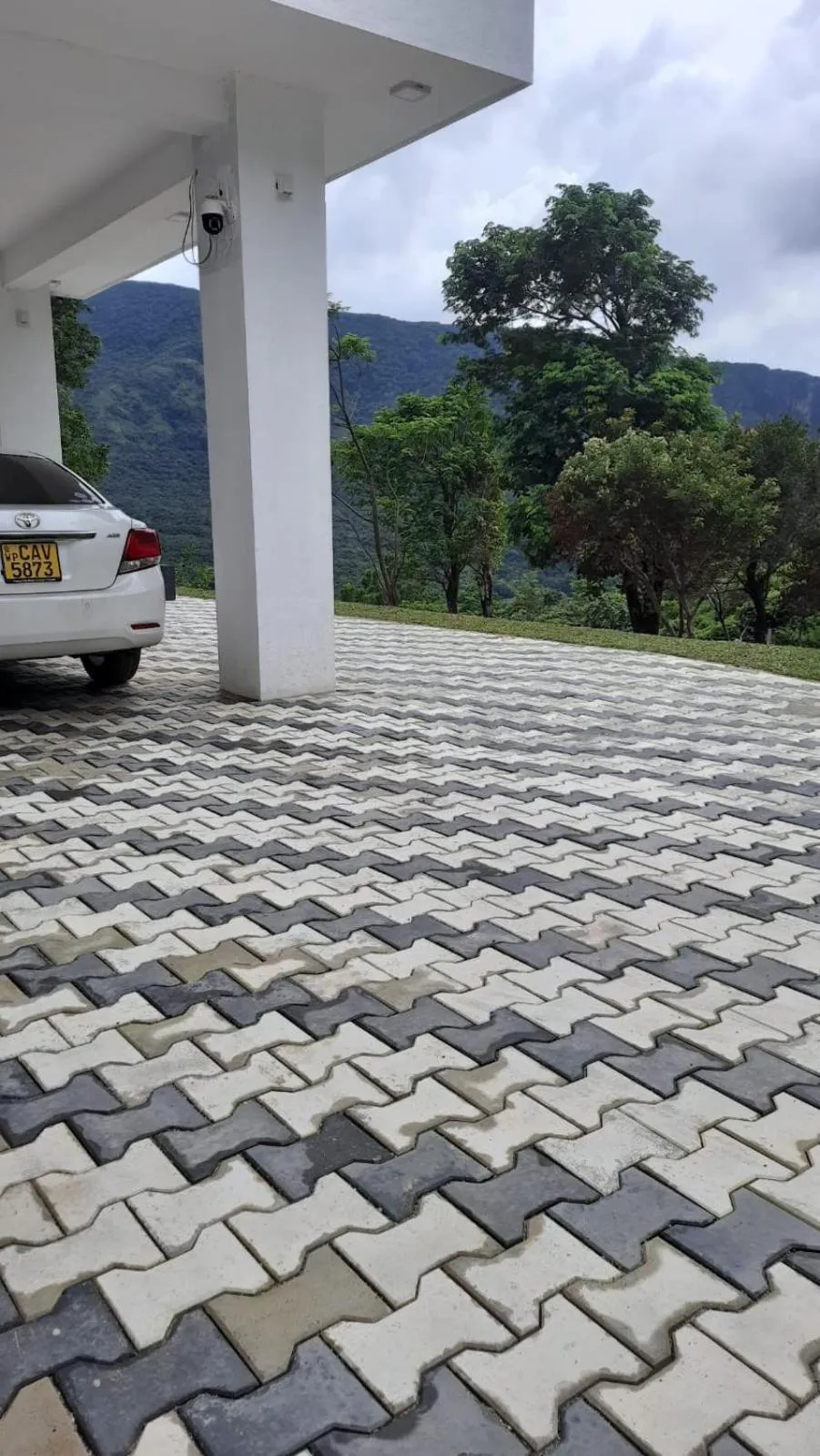 Parking in CRYSTAL RIVERSTON DECK