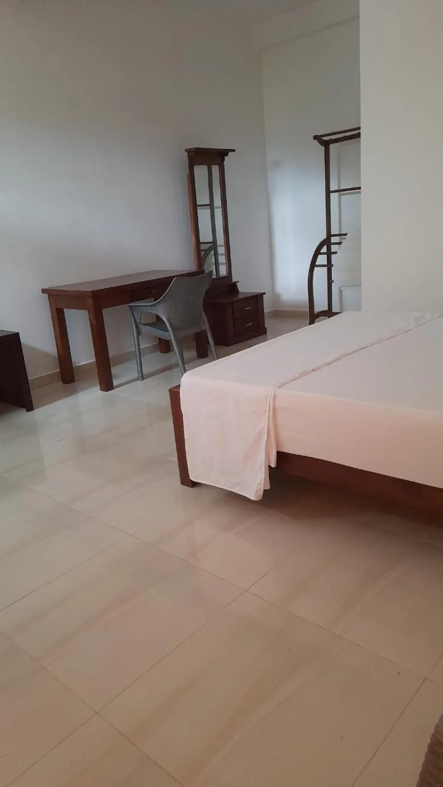 Bedroom, Bed in CRYSTAL RIVERSTON DECK