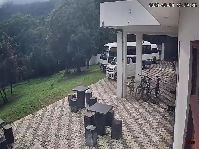 Parking in CRYSTAL RIVERSTON DECK