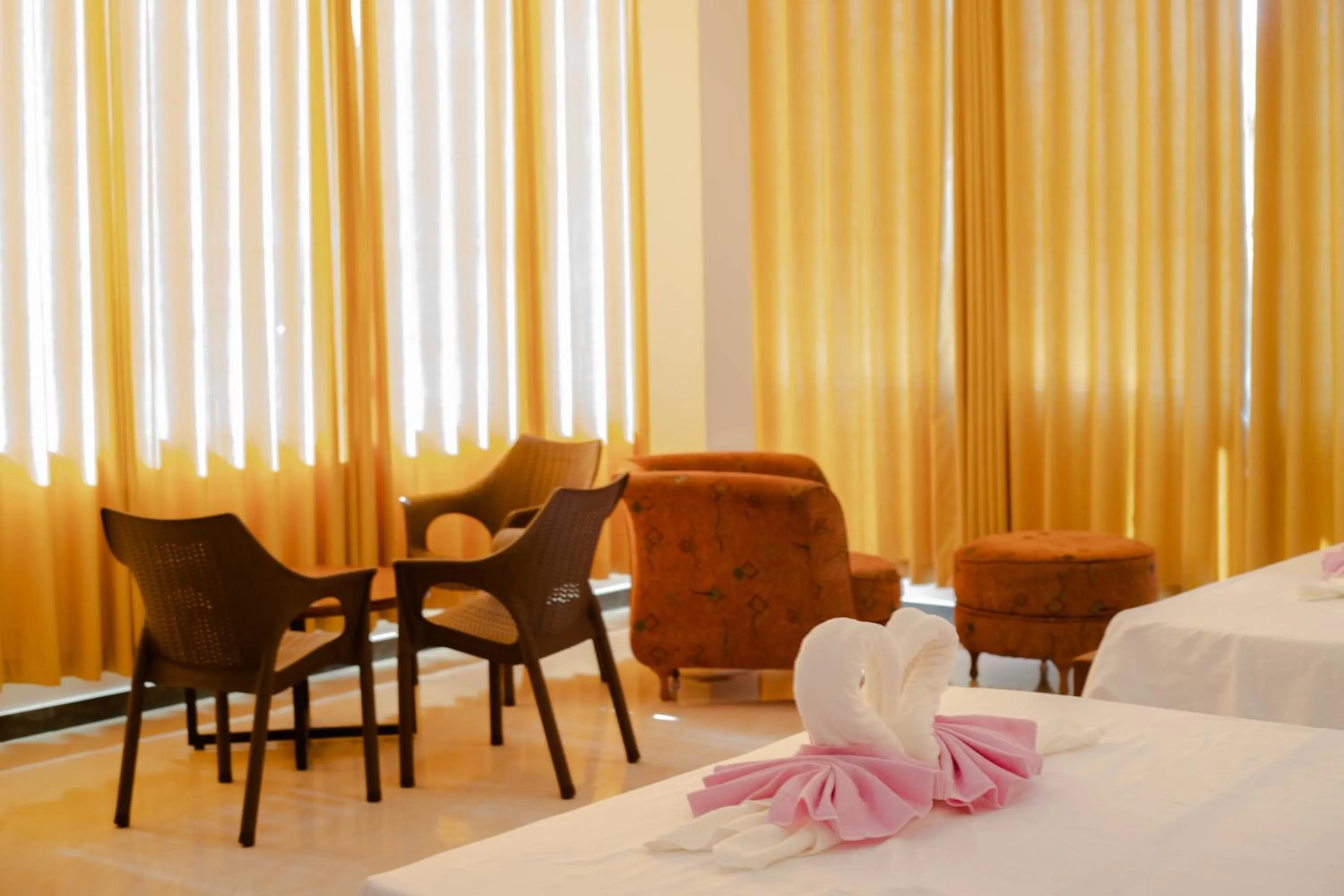 Bedroom, Bed in CRYSTAL RIVERSTON DECK