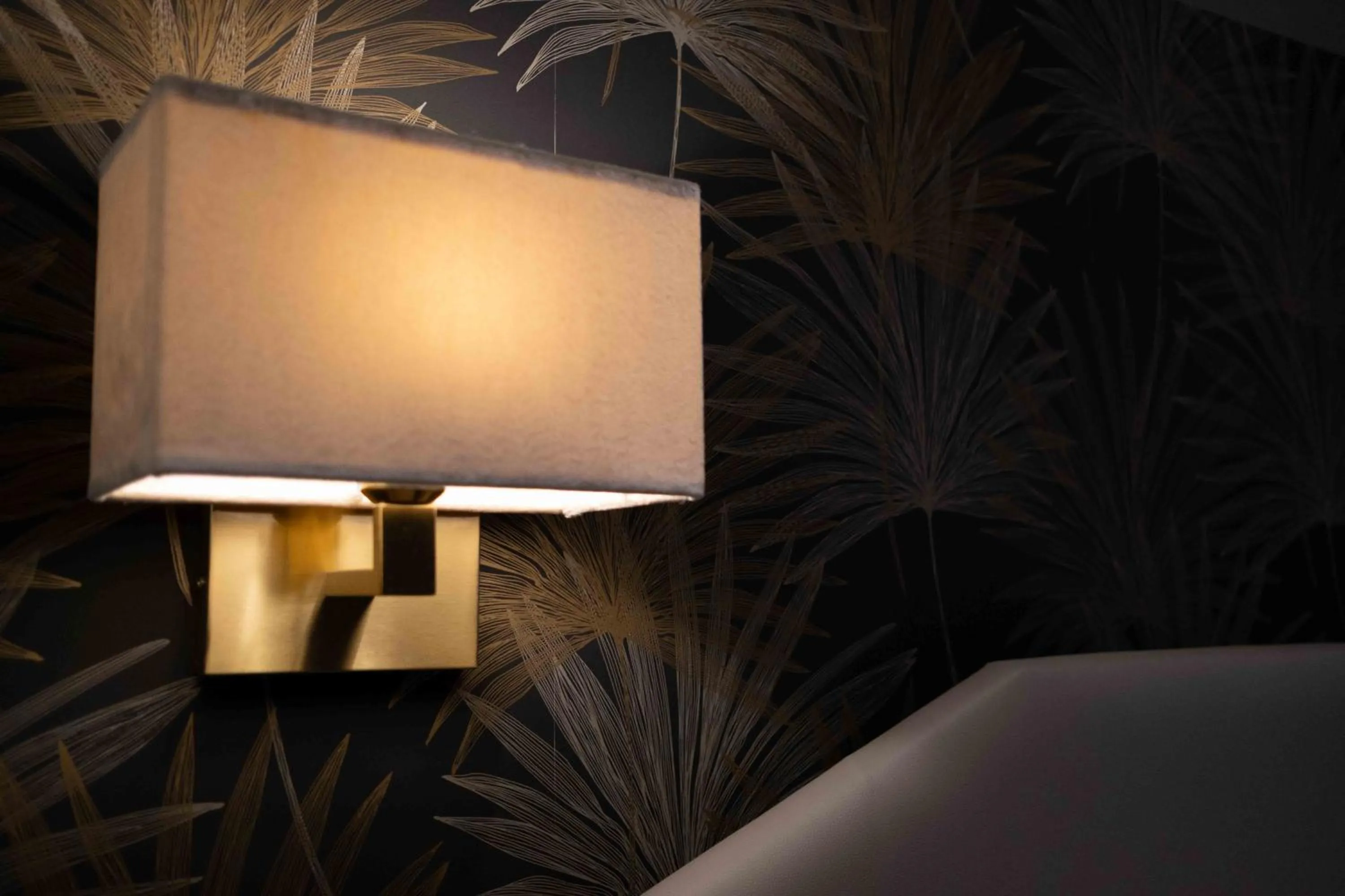 Decorative detail in Divina Charme