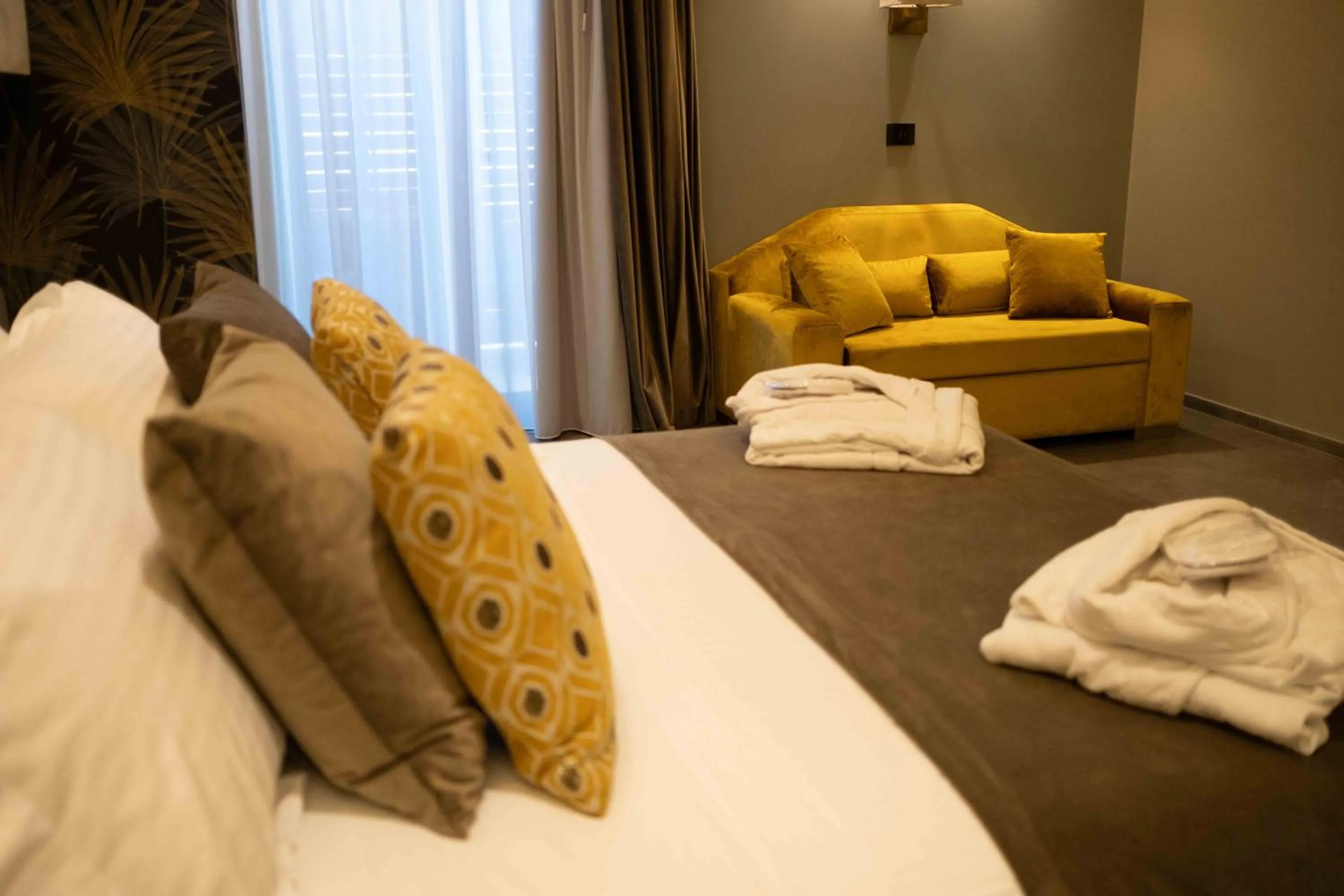 Bedroom, Bed in Divina Charme