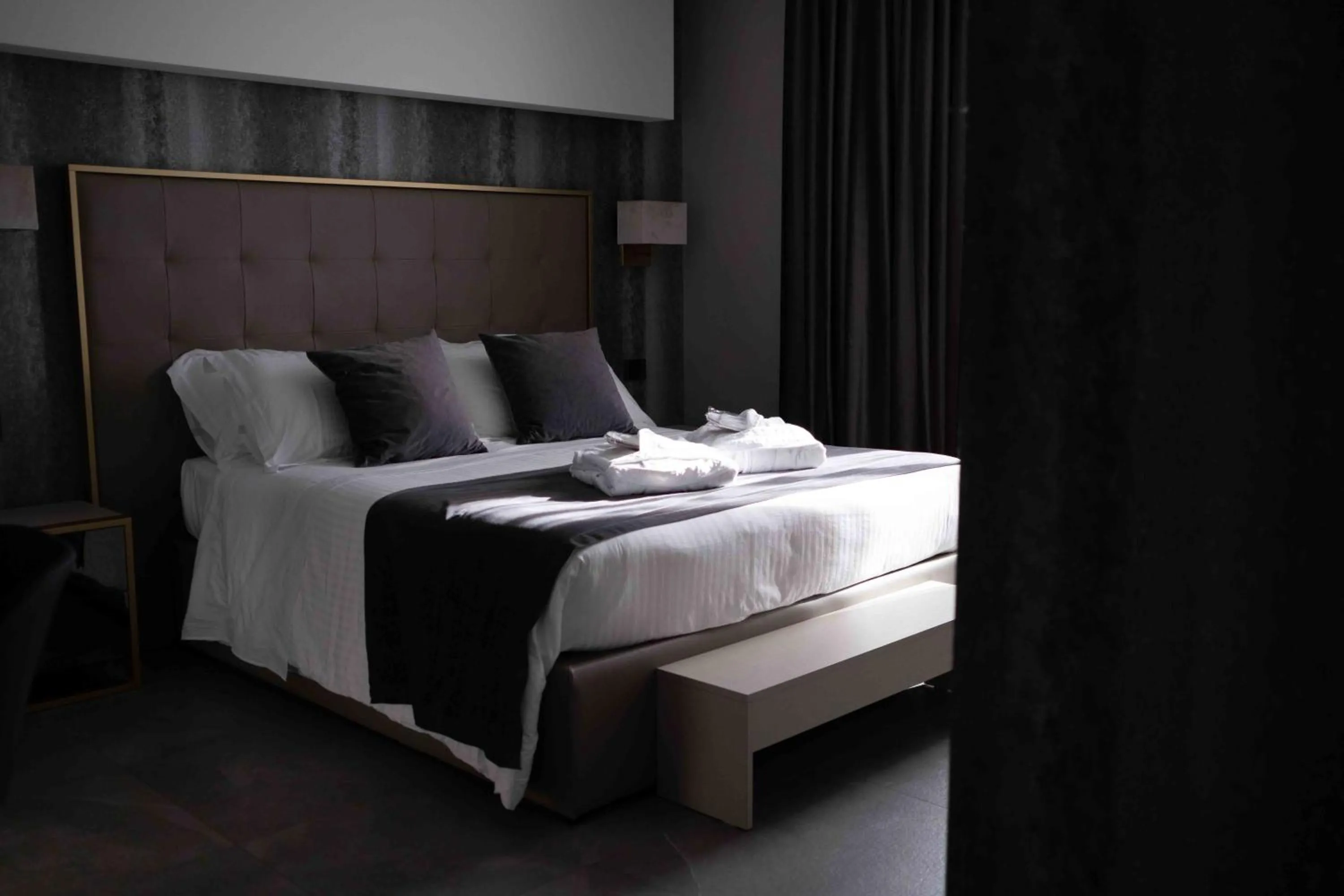 Bedroom, Bed in Divina Charme