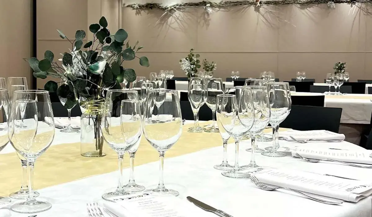 Restaurant/places to eat in Sancho Ramirez Restaurant/places to eat in Sancho Ramirez