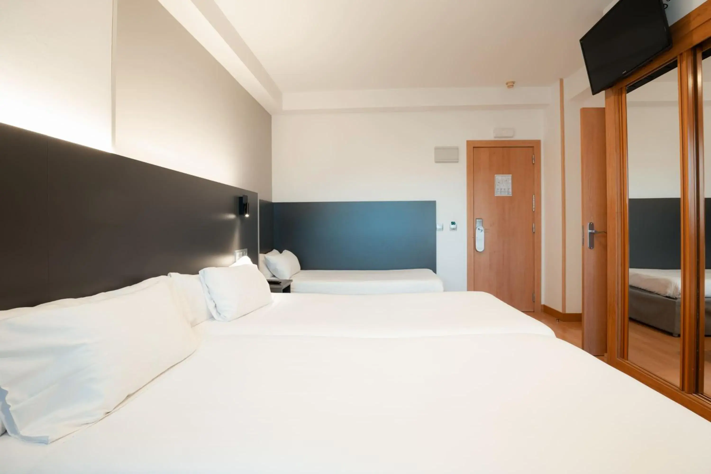 Bed in Sancho Ramirez Bed in Sancho Ramirez