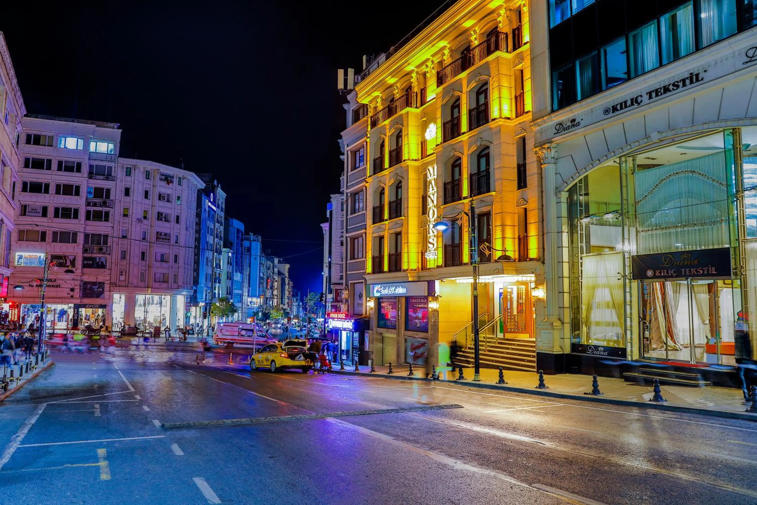 Street view in MANORS HOTEL