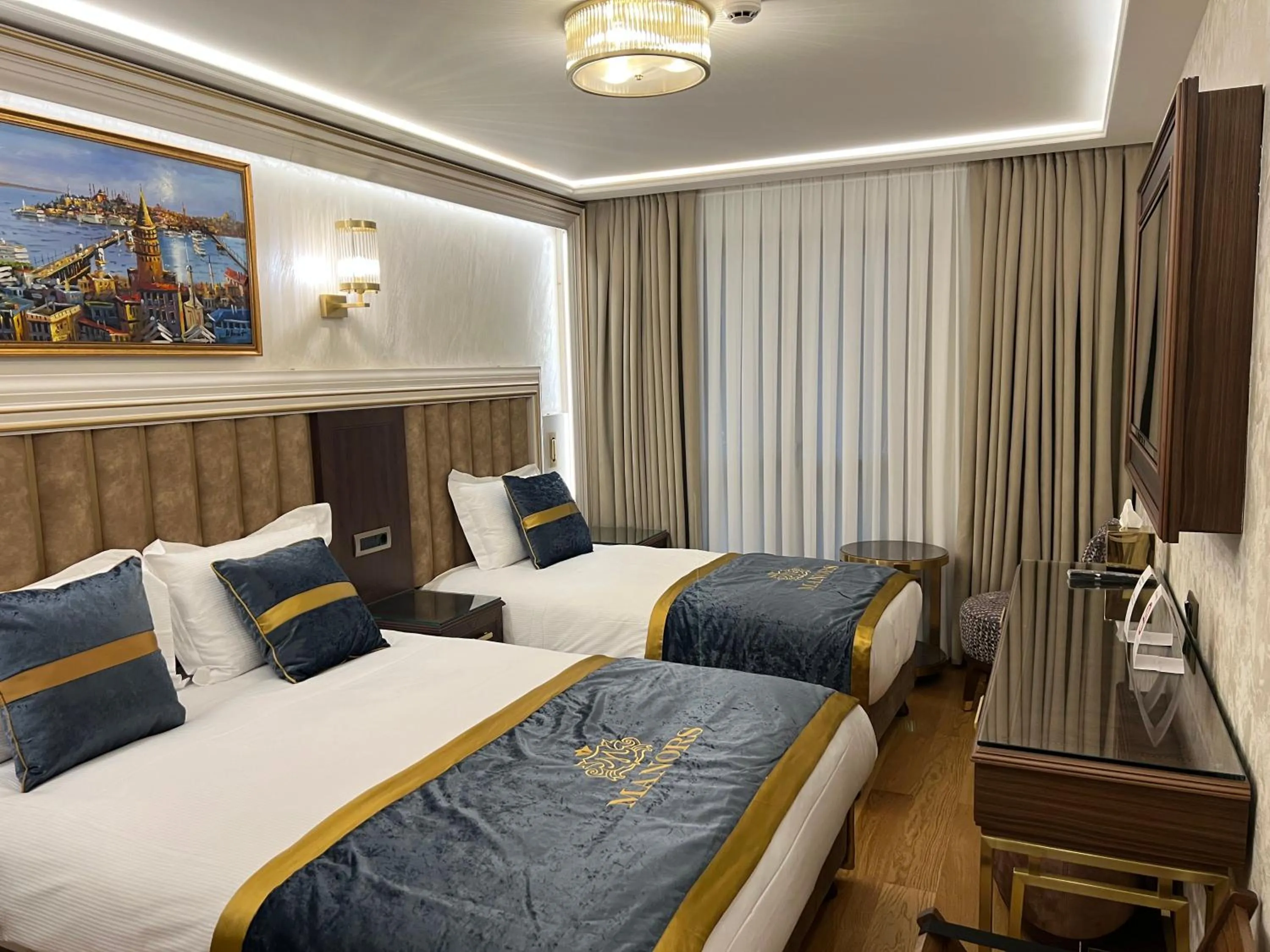 Photo of the whole room, Bed in MANORS HOTEL