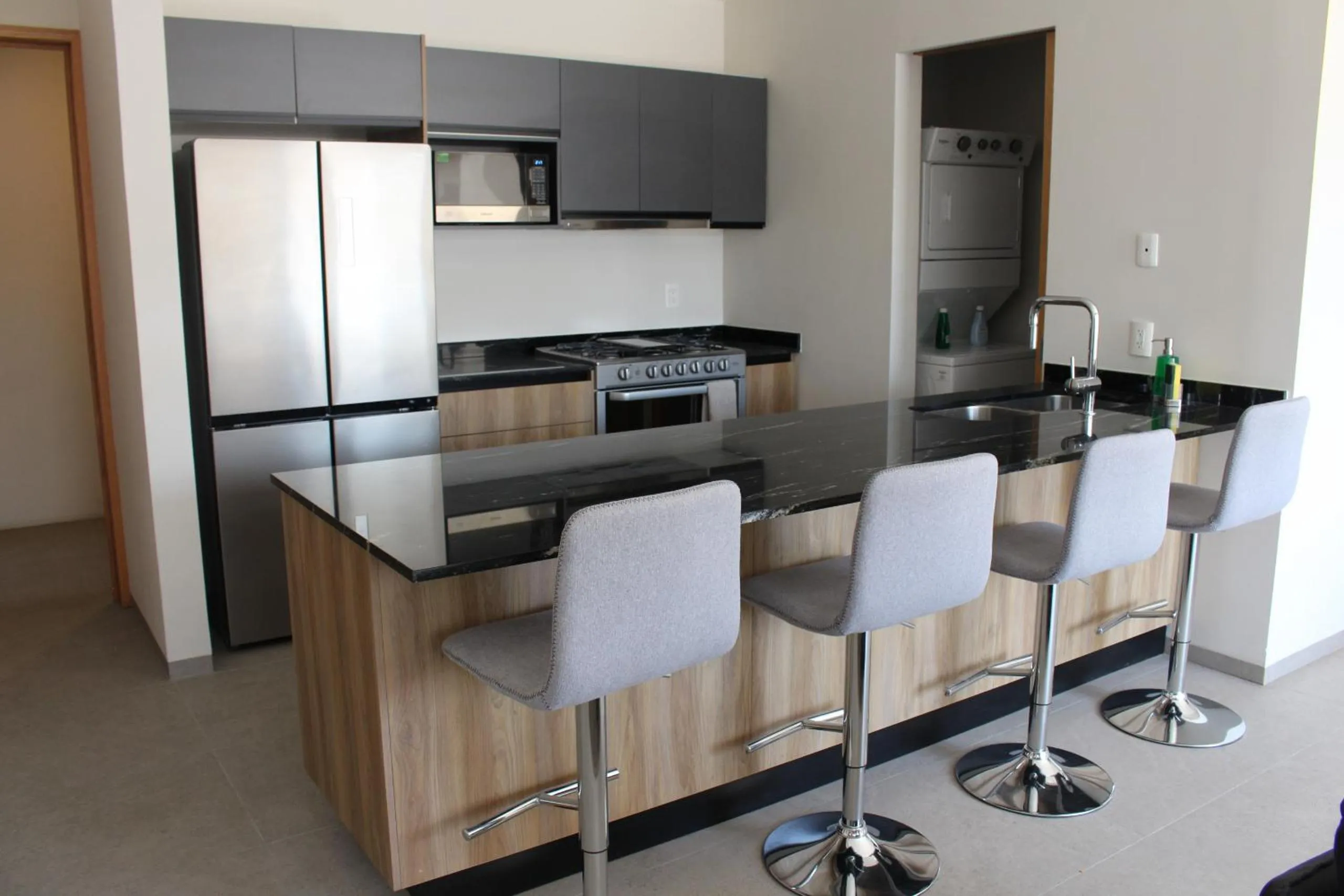 Kitchen or kitchenette in 105 Downtown