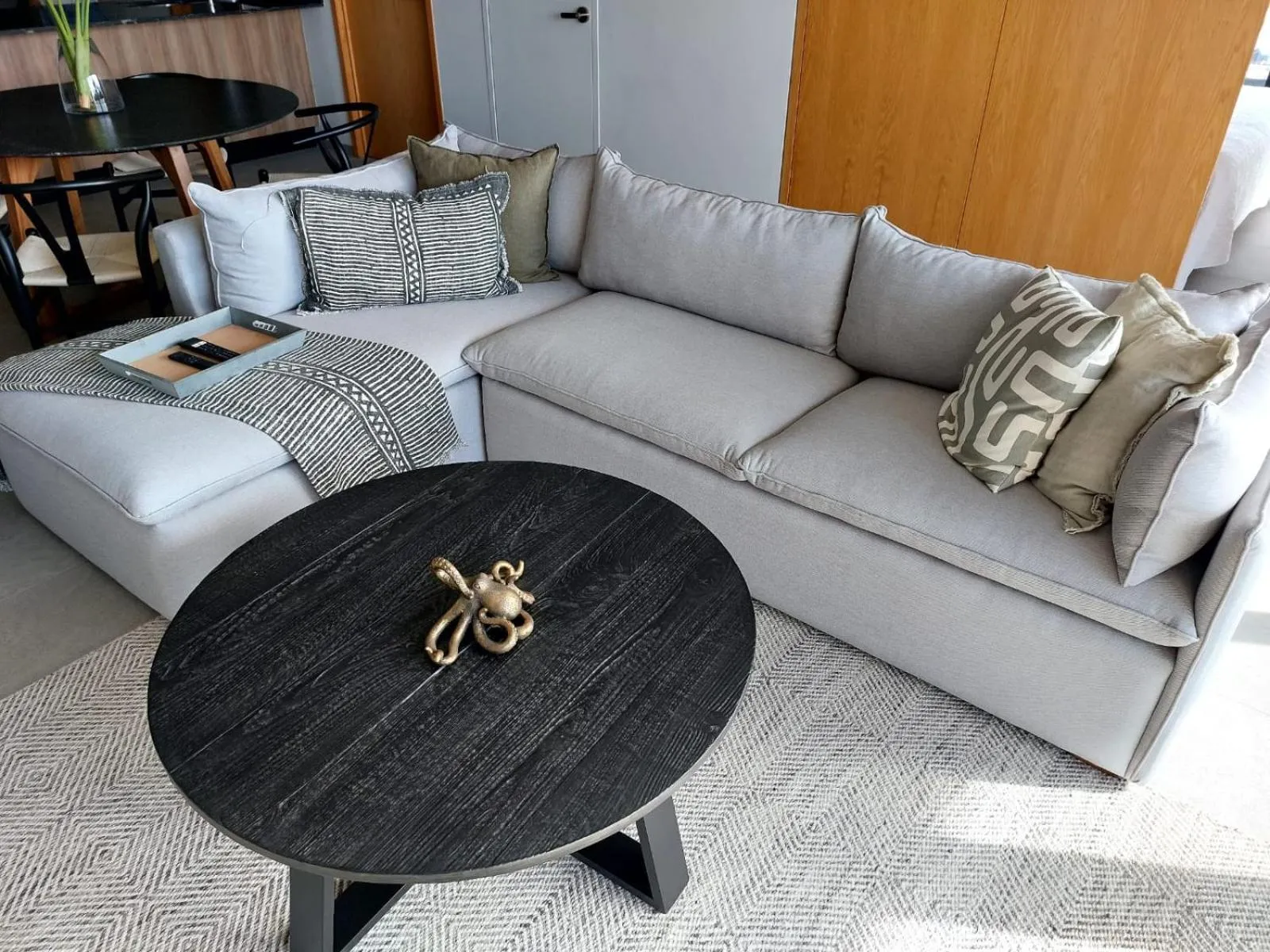 Communal lounge/ TV room in 105 Downtown