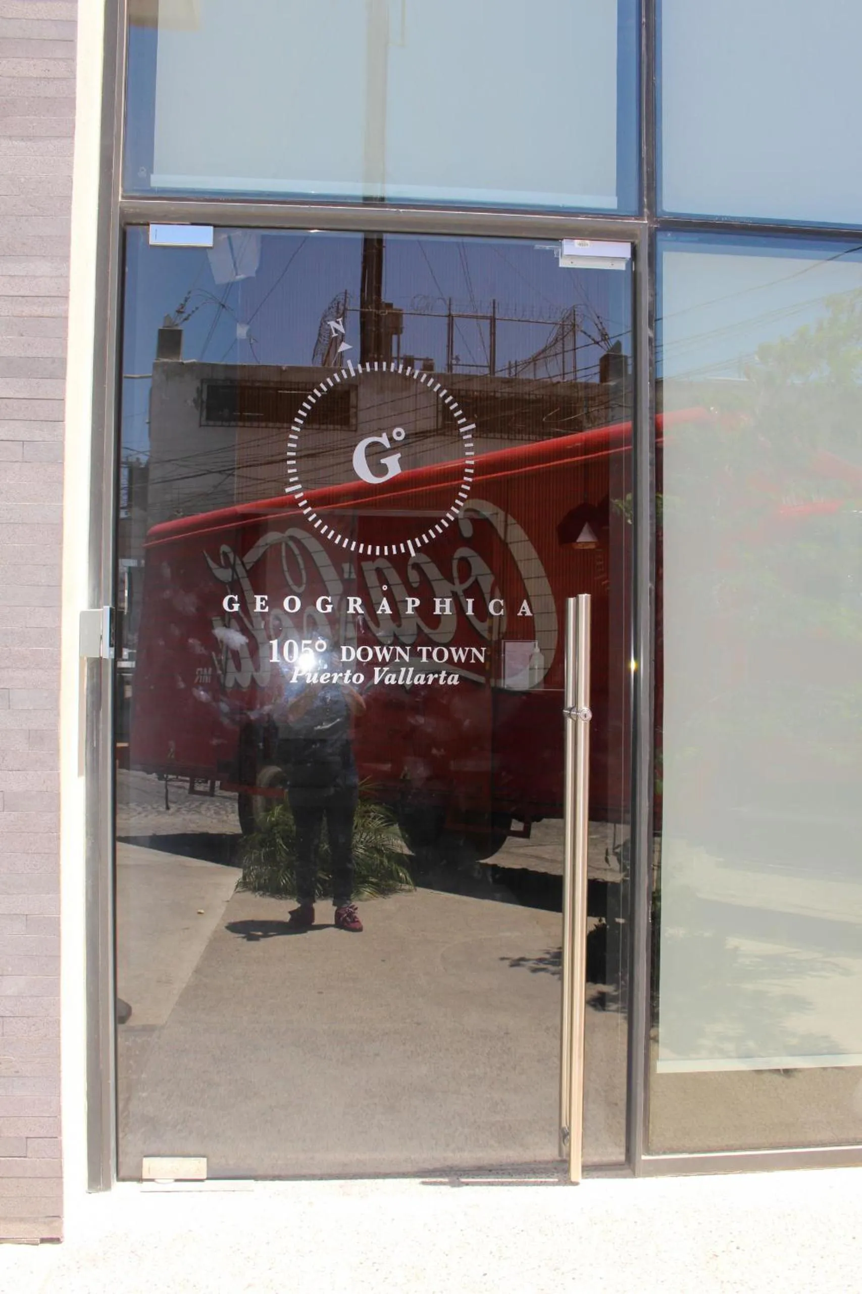 Property building in 105 Downtown