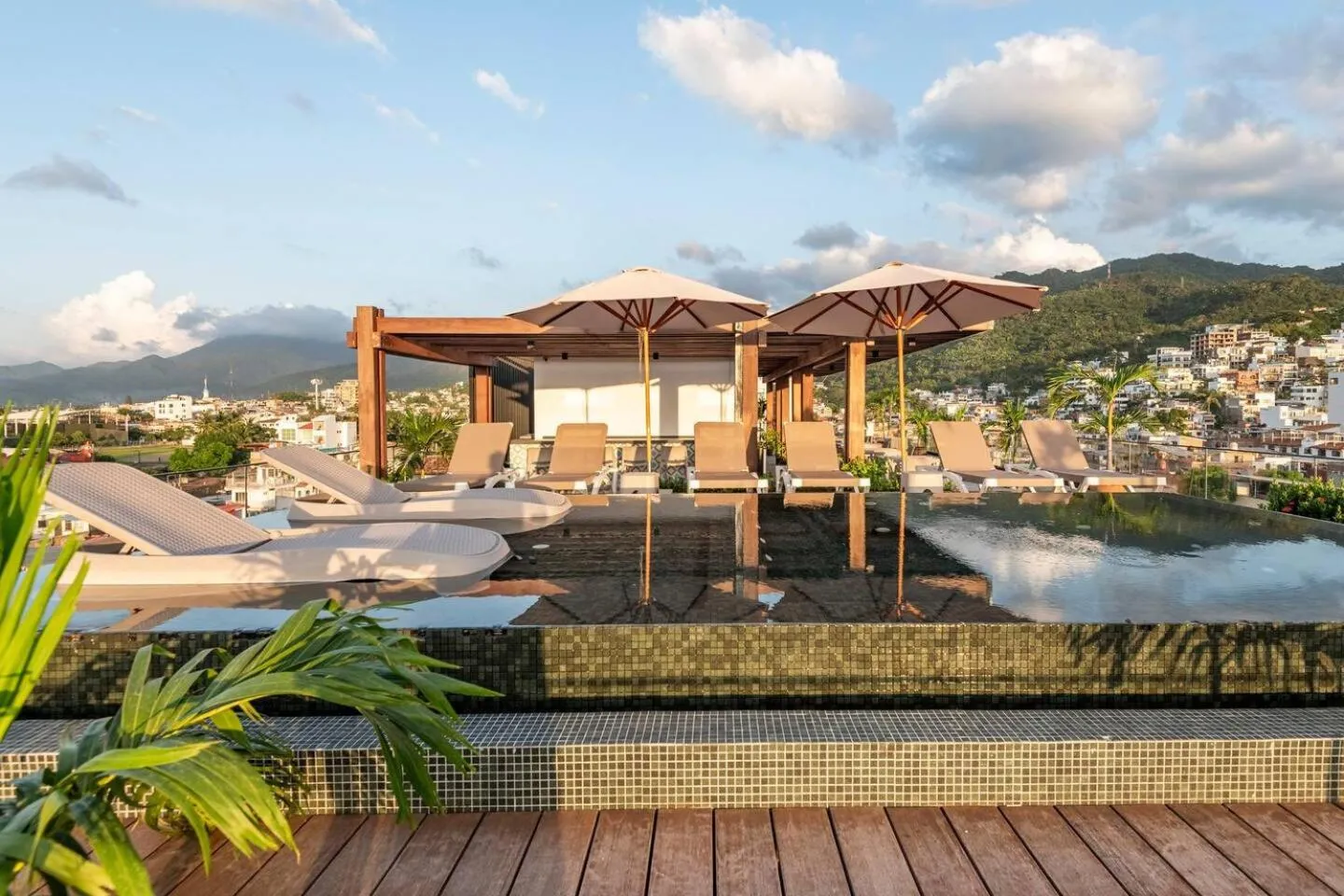 Balcony/Terrace in 105 Downtown