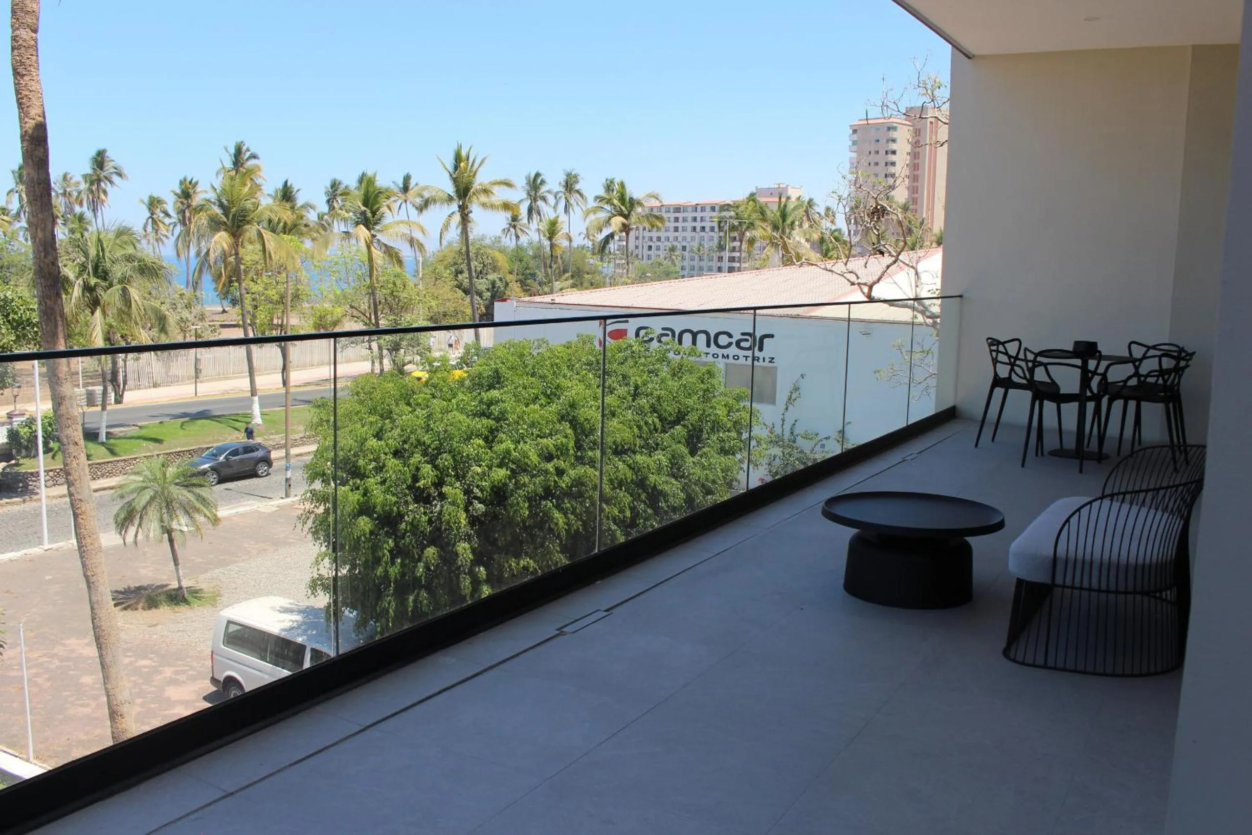 Balcony/Terrace in 105 Downtown