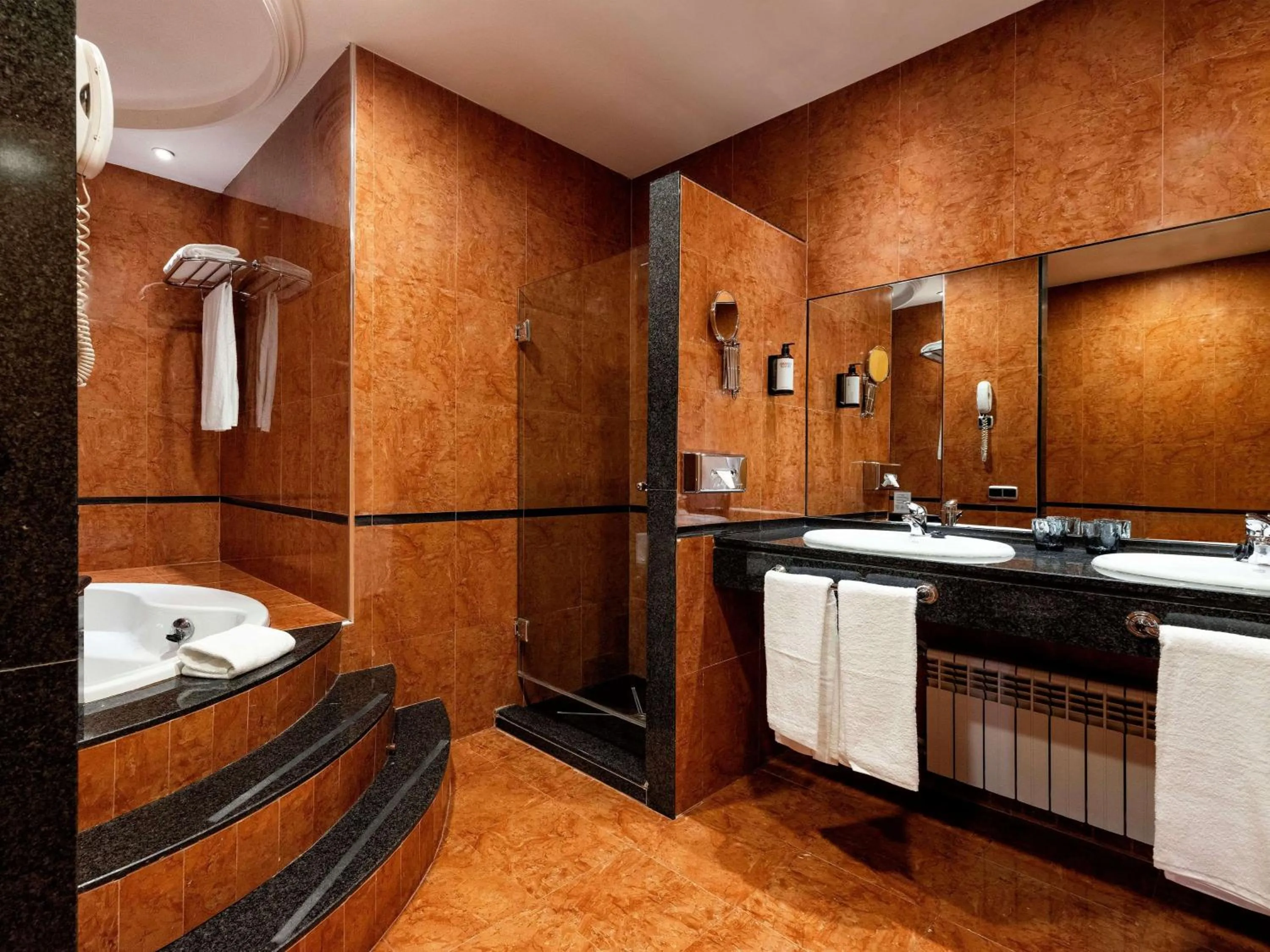 Bedroom in Hotel Zentral León