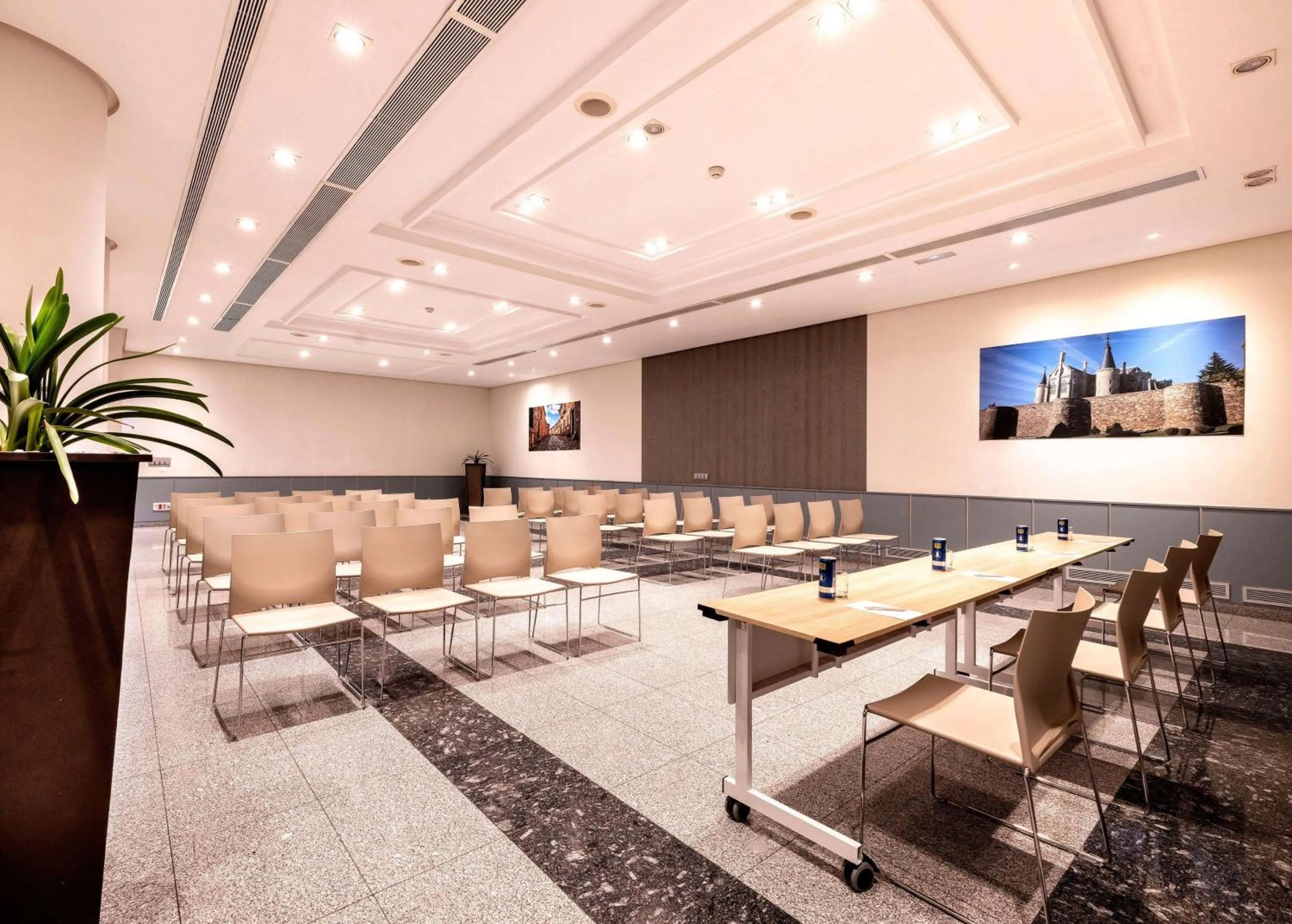 Meeting/conference room in Hotel Zentral León